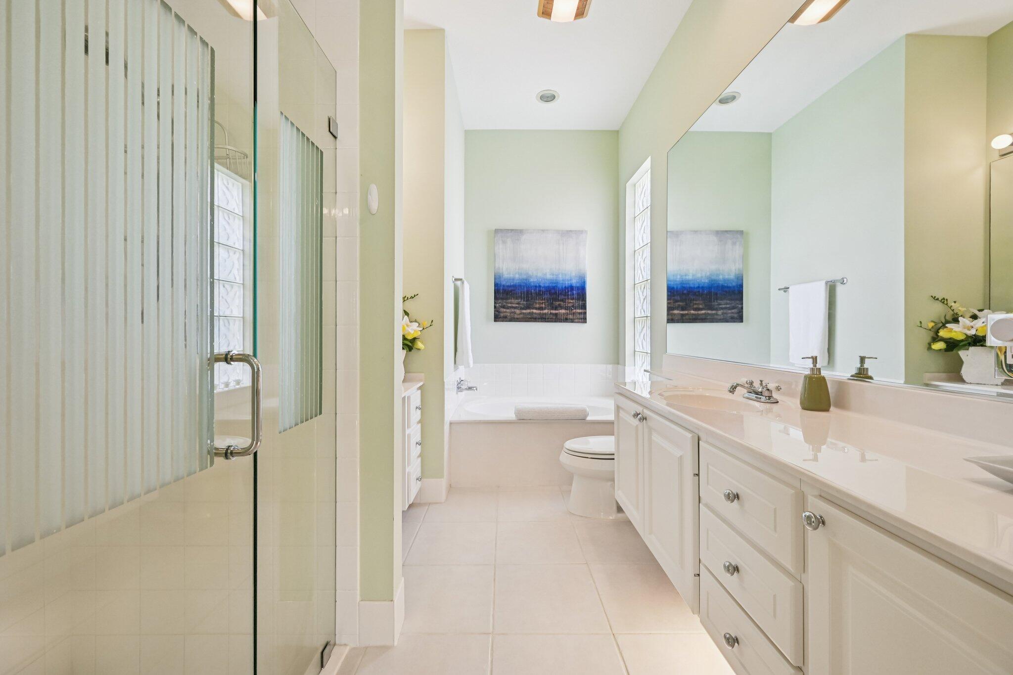 8693 SE Nicolete Lane