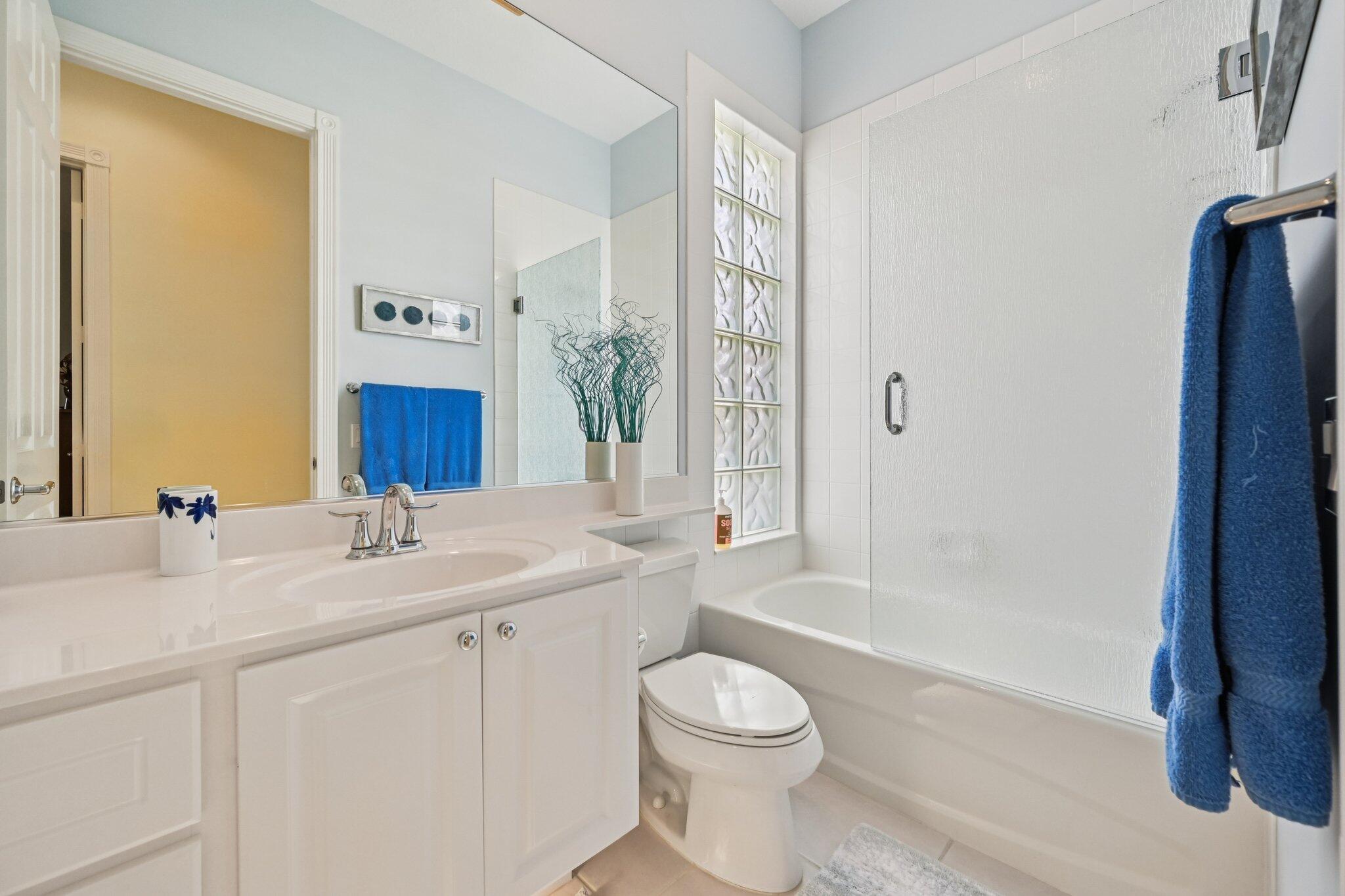 8693 SE Nicolete Lane