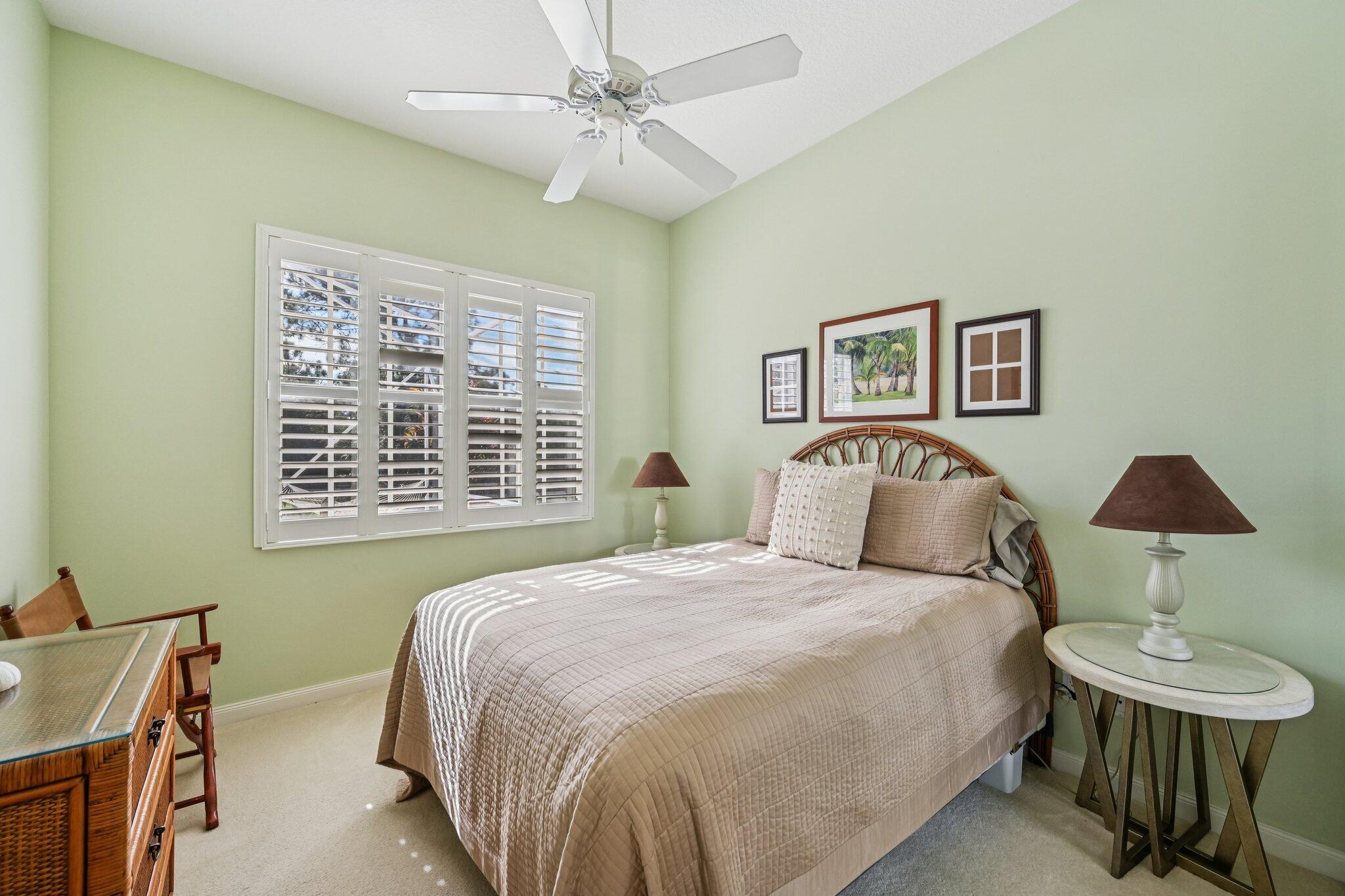 8693 SE Nicolete Lane