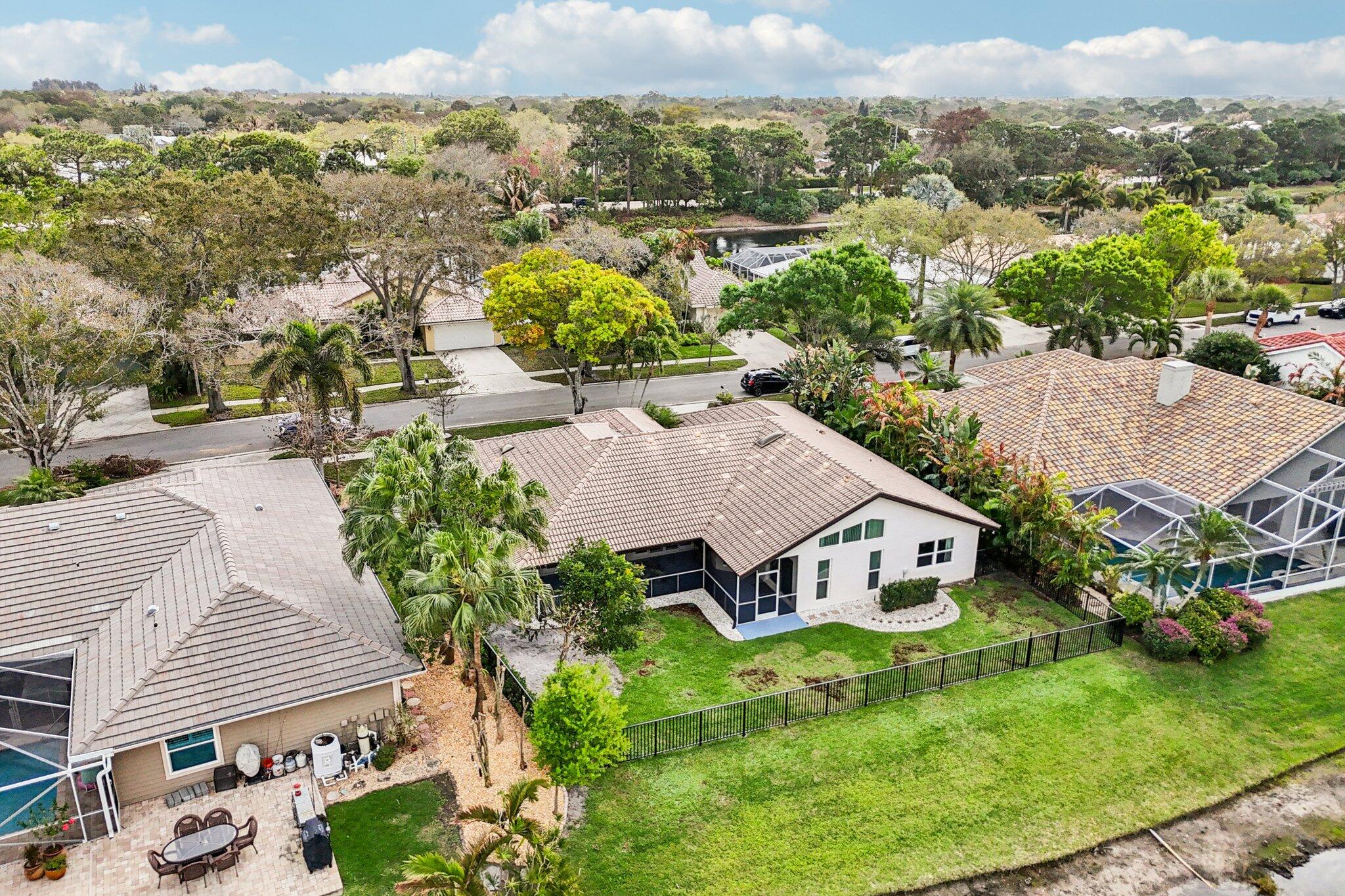 18295 Lake Bend Drive