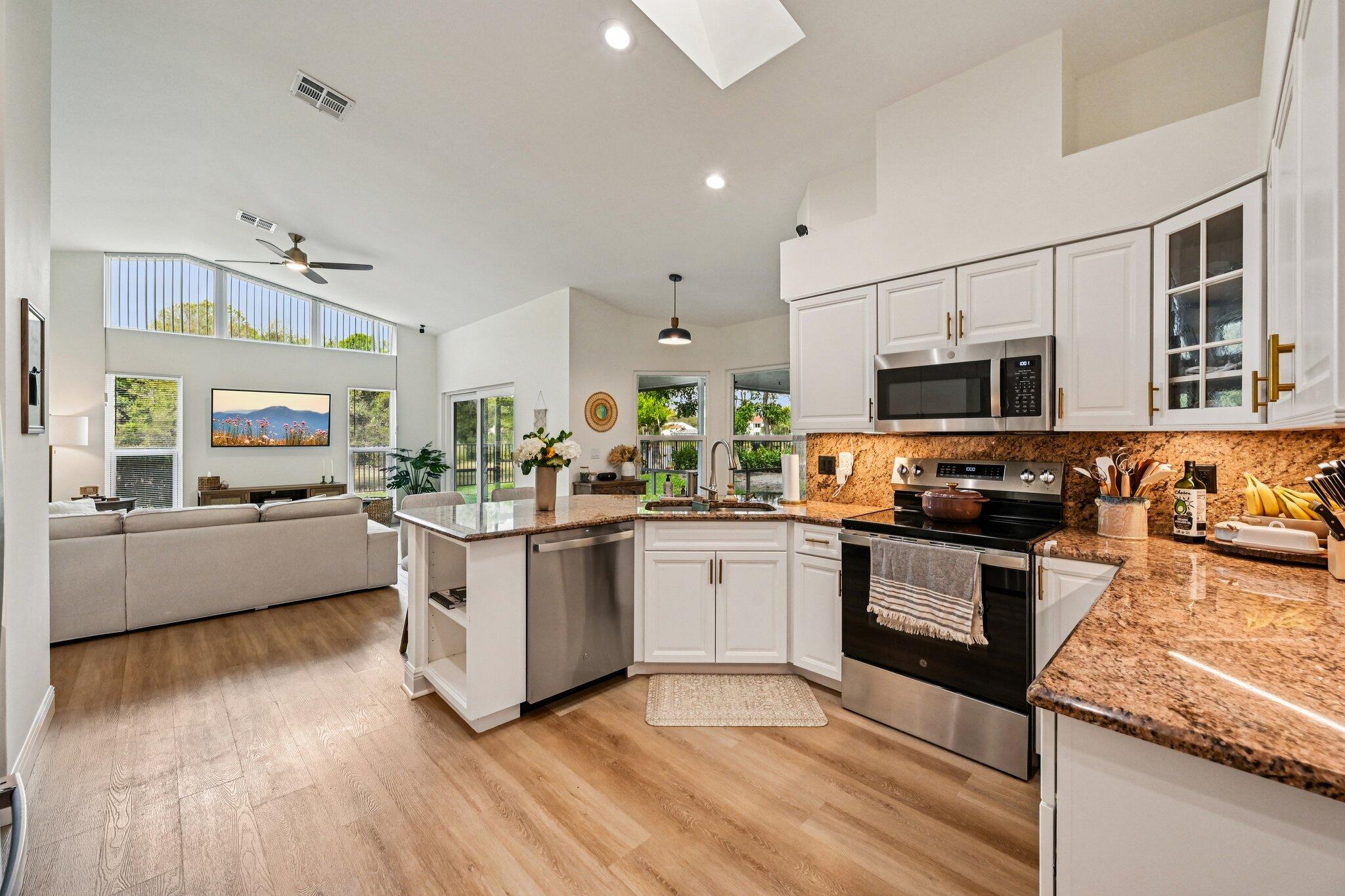 18295 Lake Bend Drive