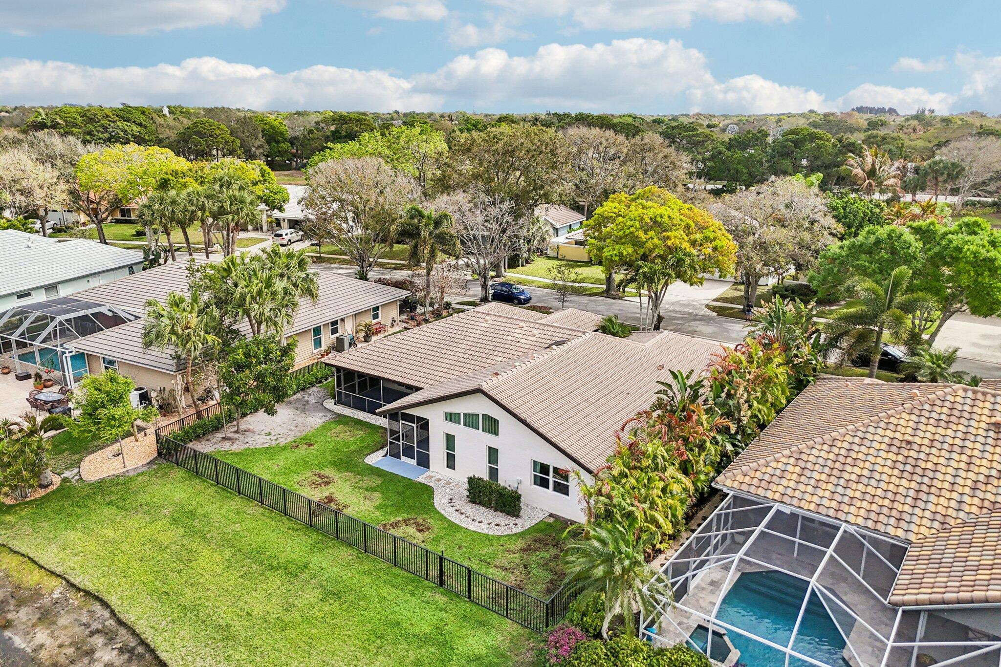 18295 Lake Bend Drive