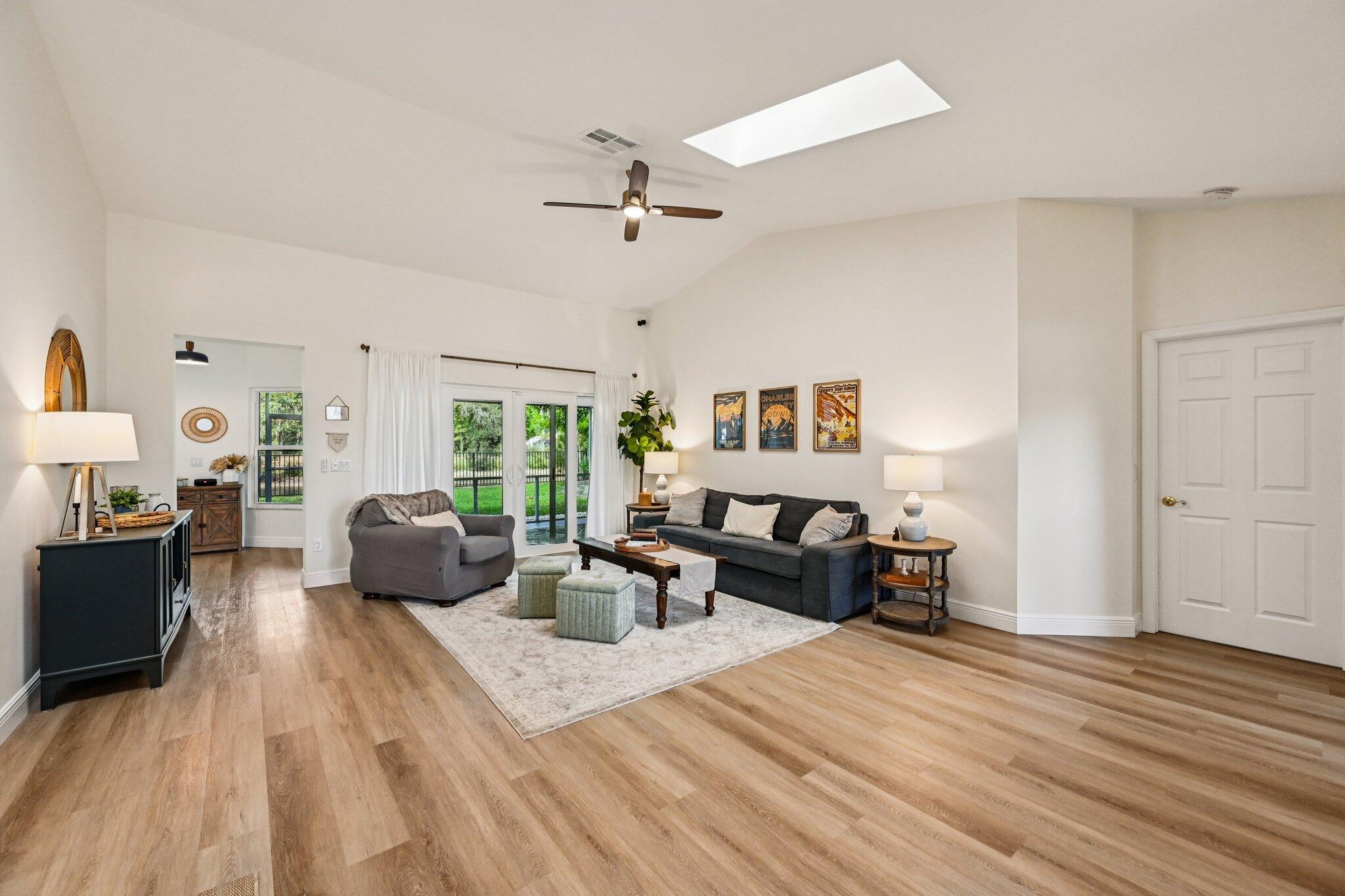 18295 Lake Bend Drive