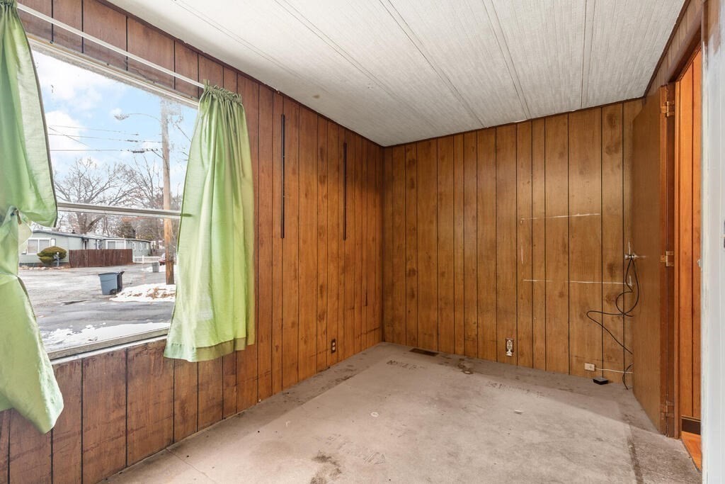 251 Newbury # 19