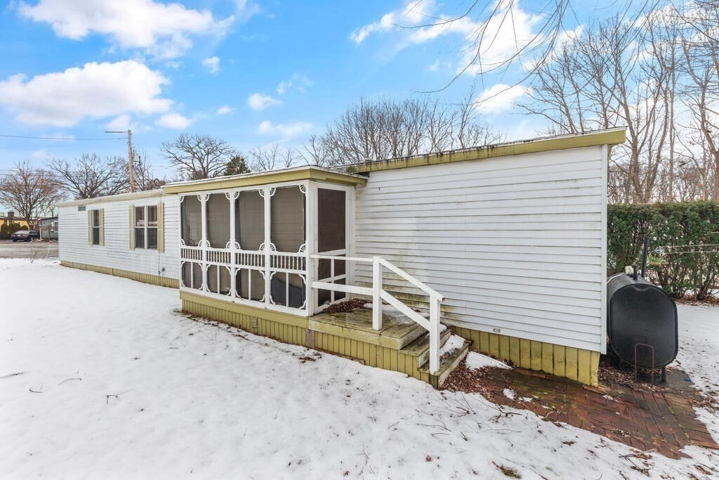 251 Newbury # 19