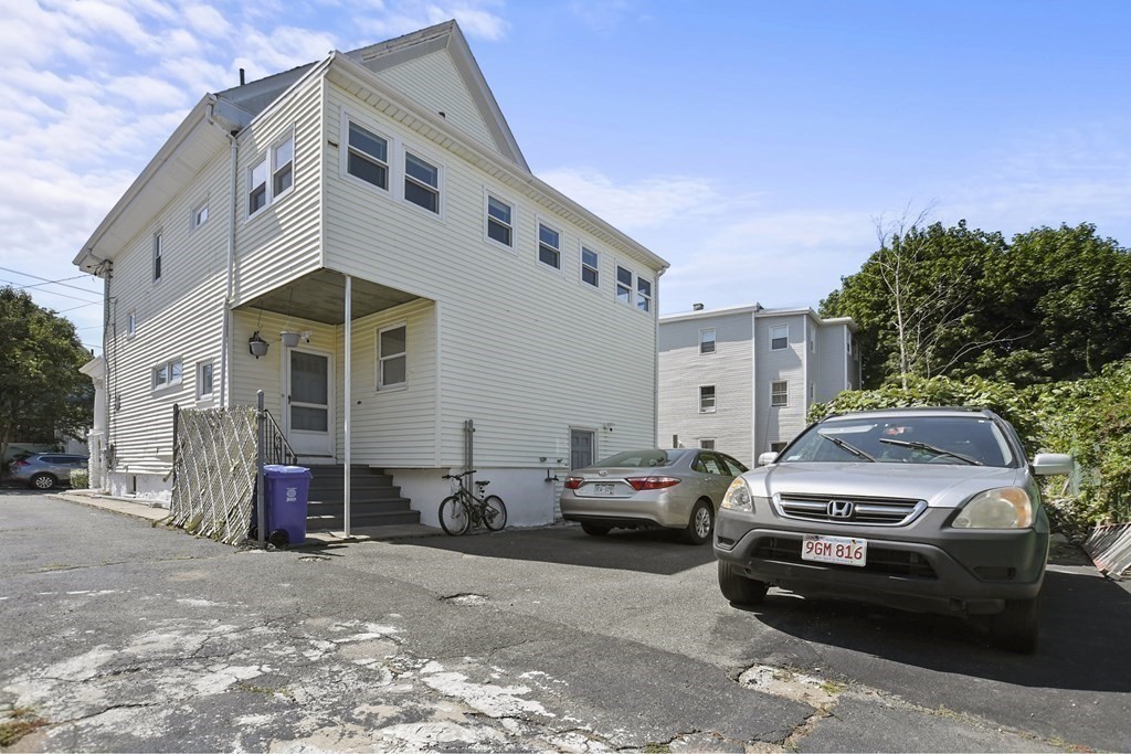 18 Grover St