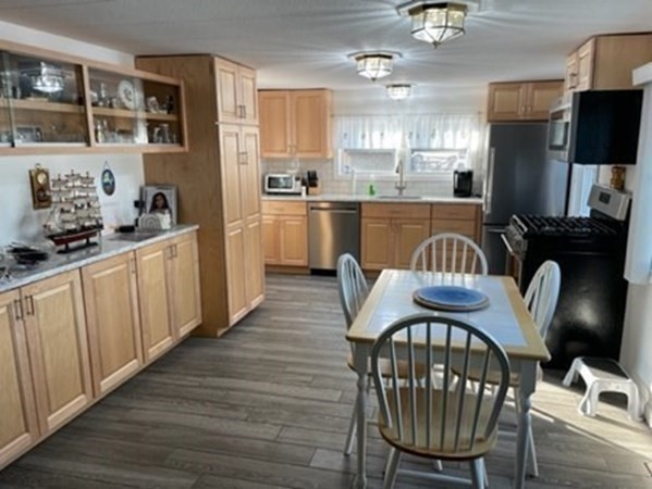 261C Newbury Street # 84C