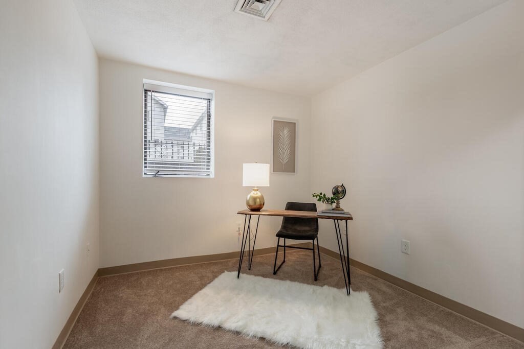 15 Ferry St # 4