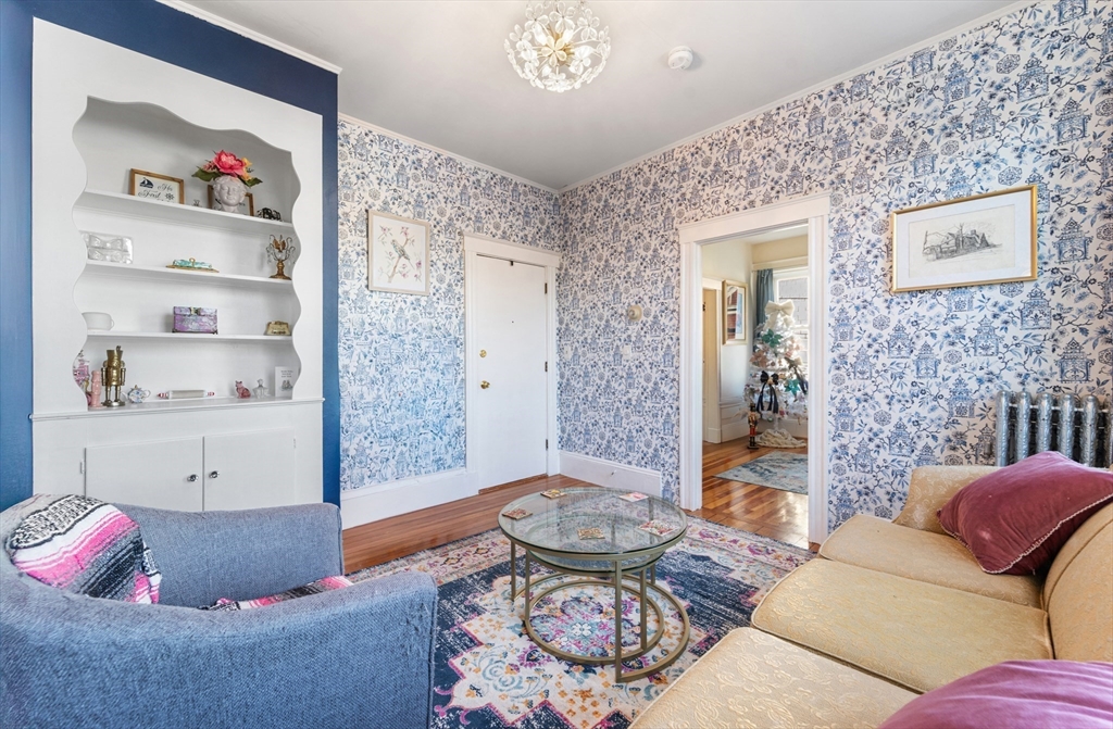18 Leavitt St # 2