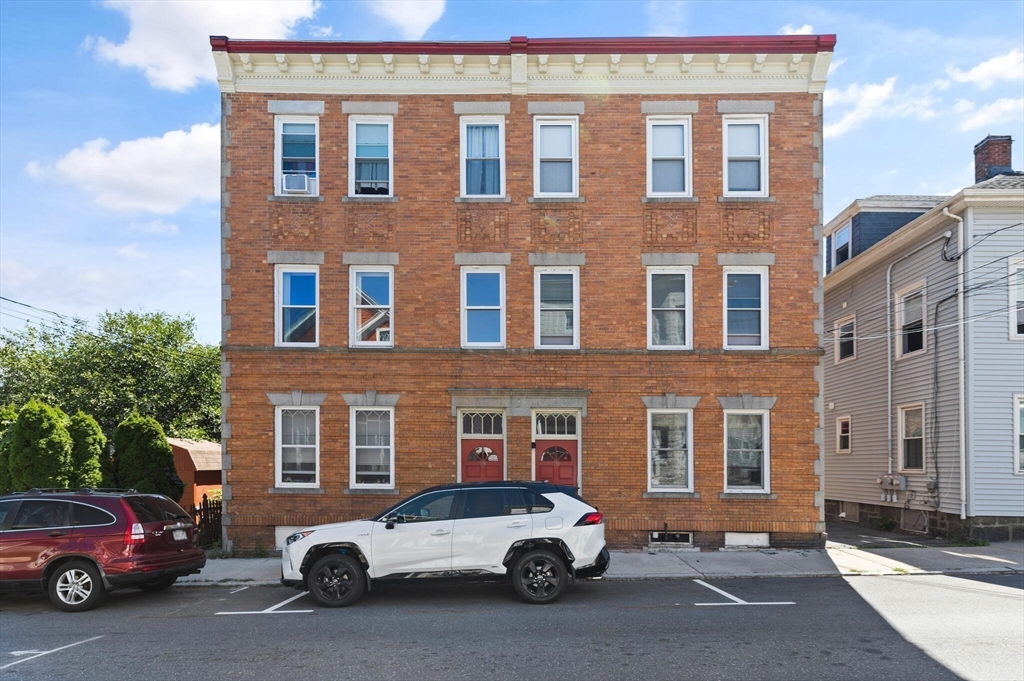 18 Leavitt St # 2