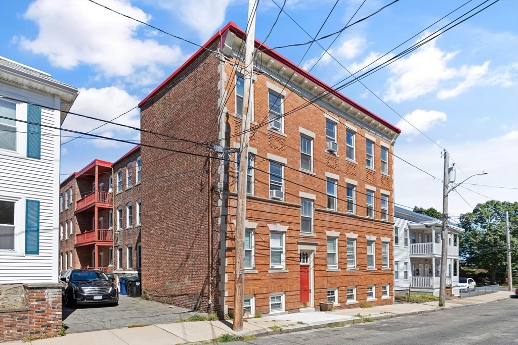 18 Leavitt St # 2