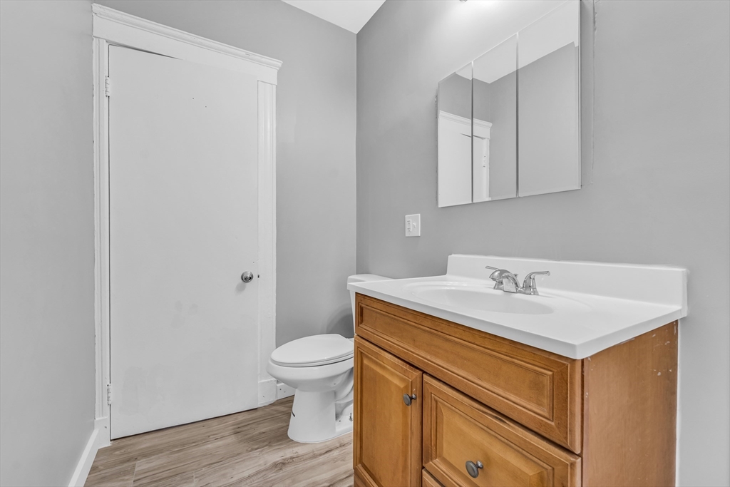 64 Topliff St # 2