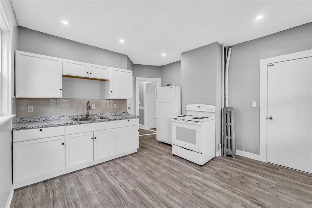 64 Topliff St # 2