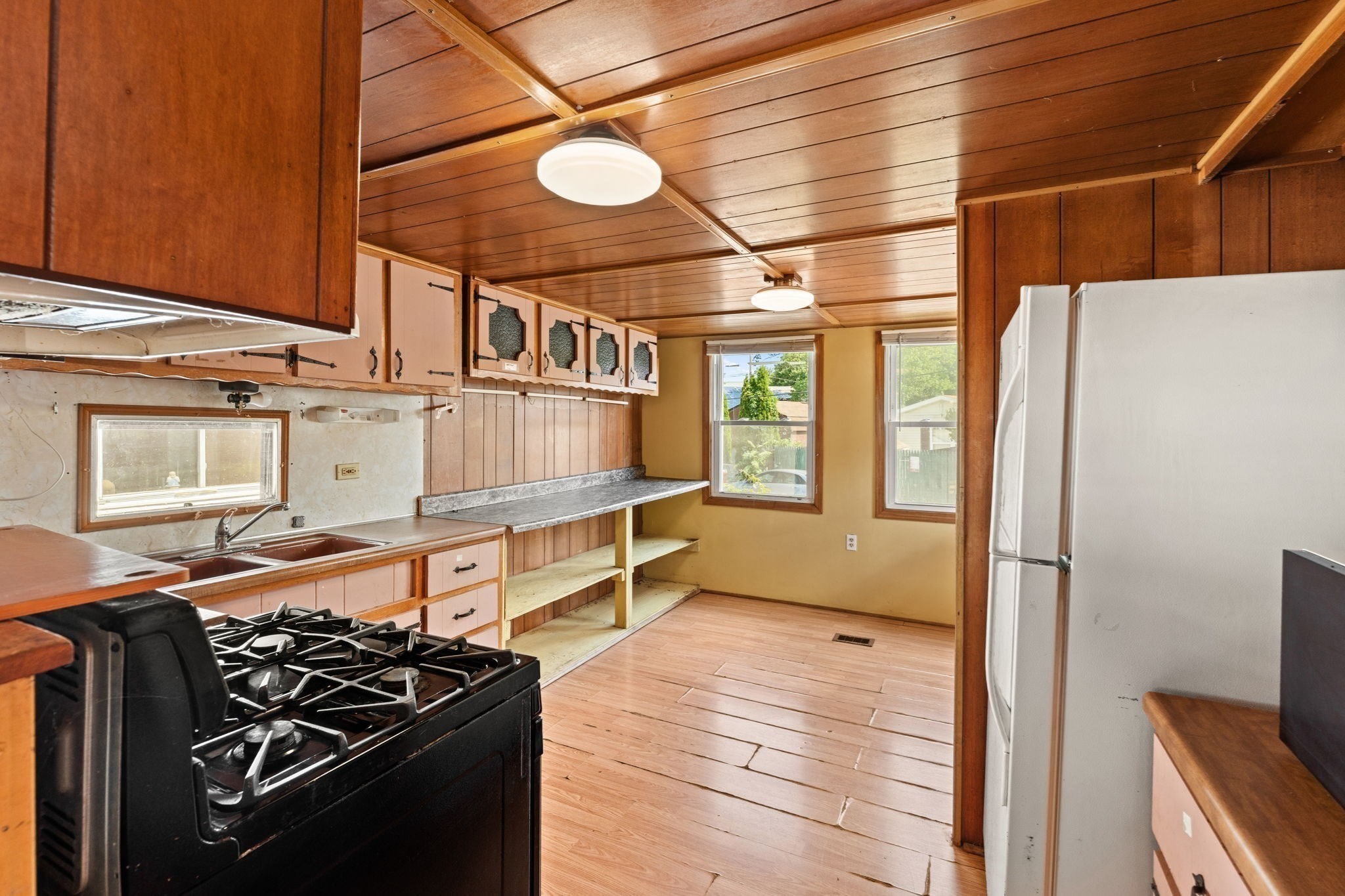 685 Broadway # 56