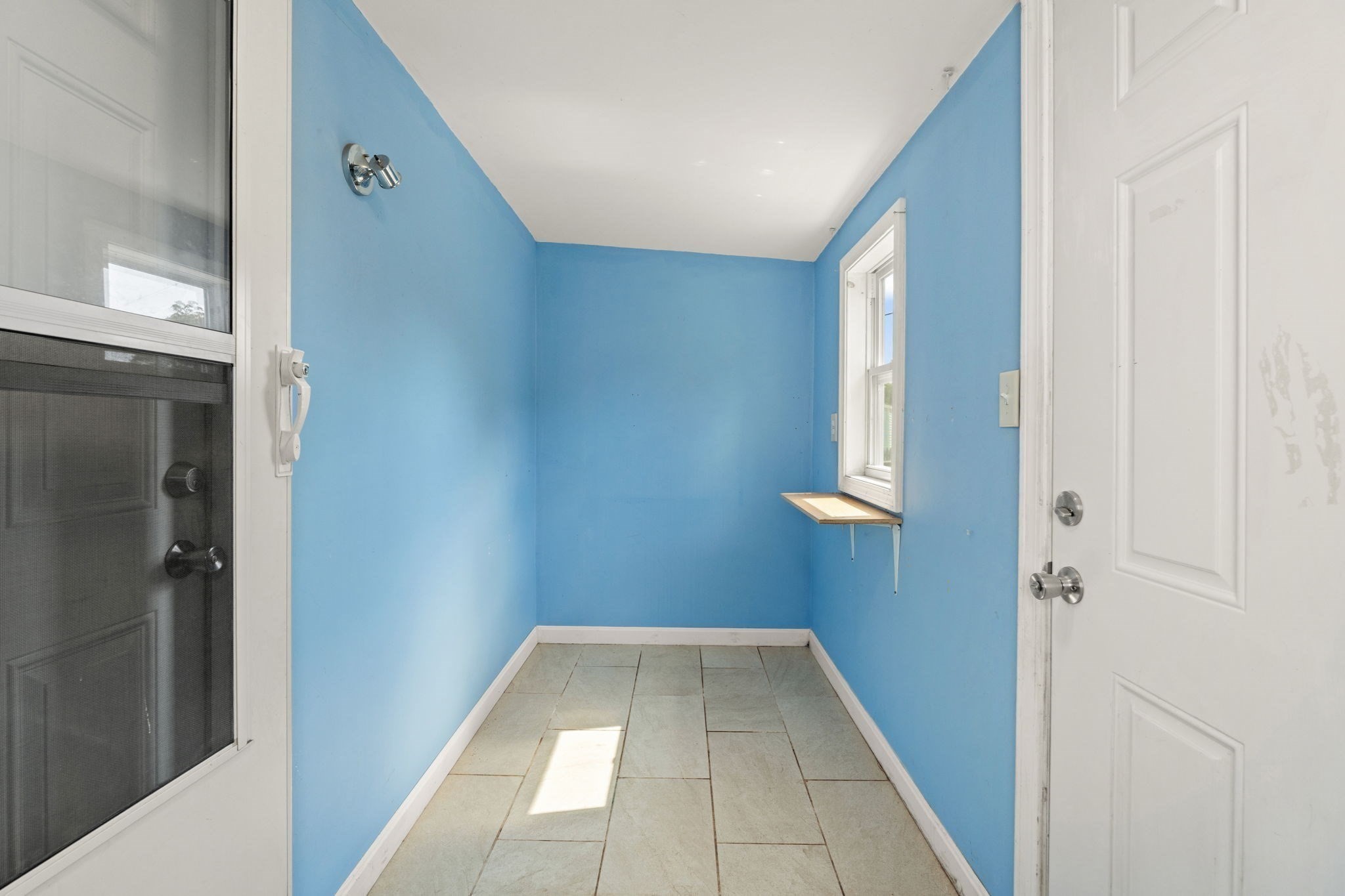 685 Broadway # 56