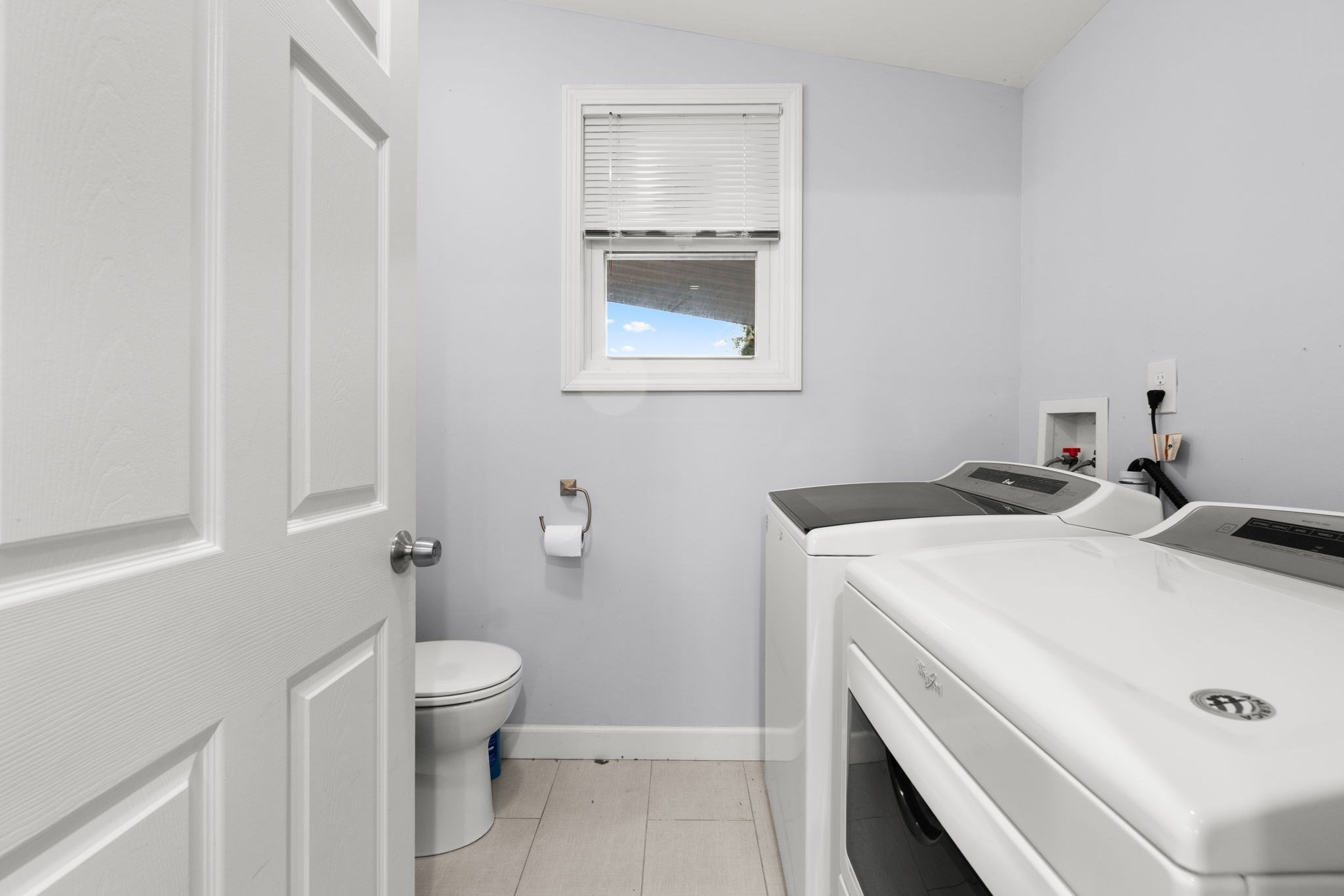 685 Broadway # 8