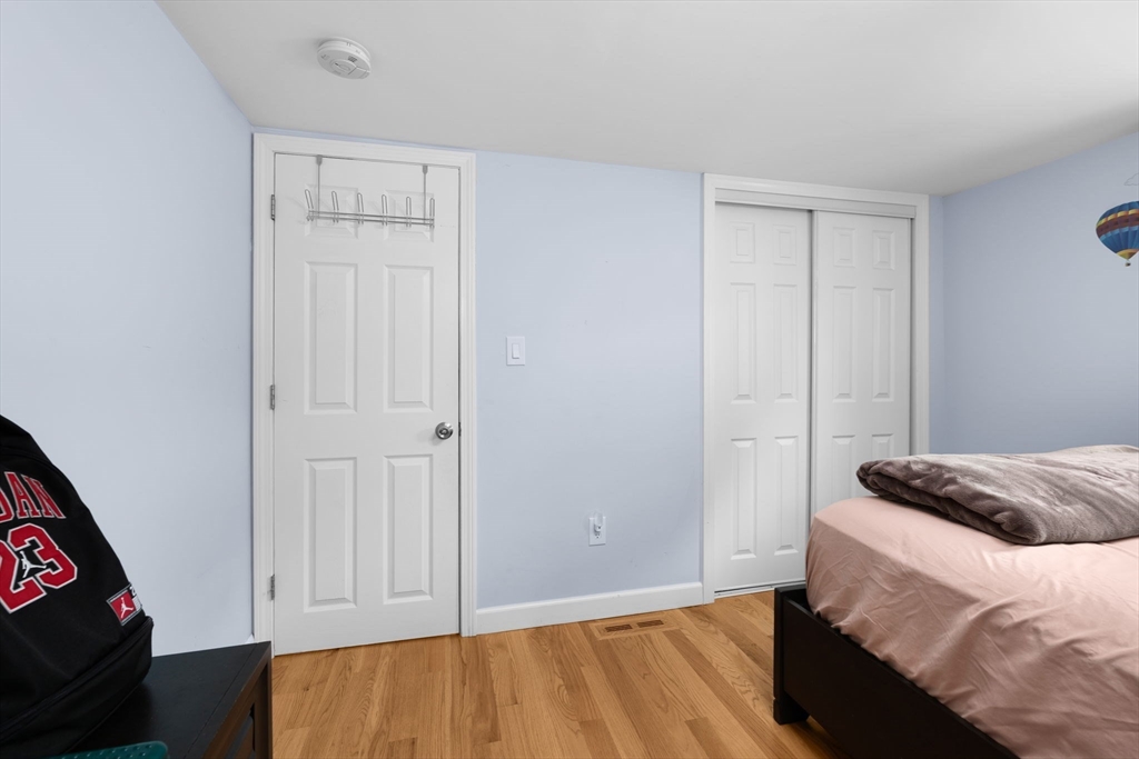 685 Broadway # 8