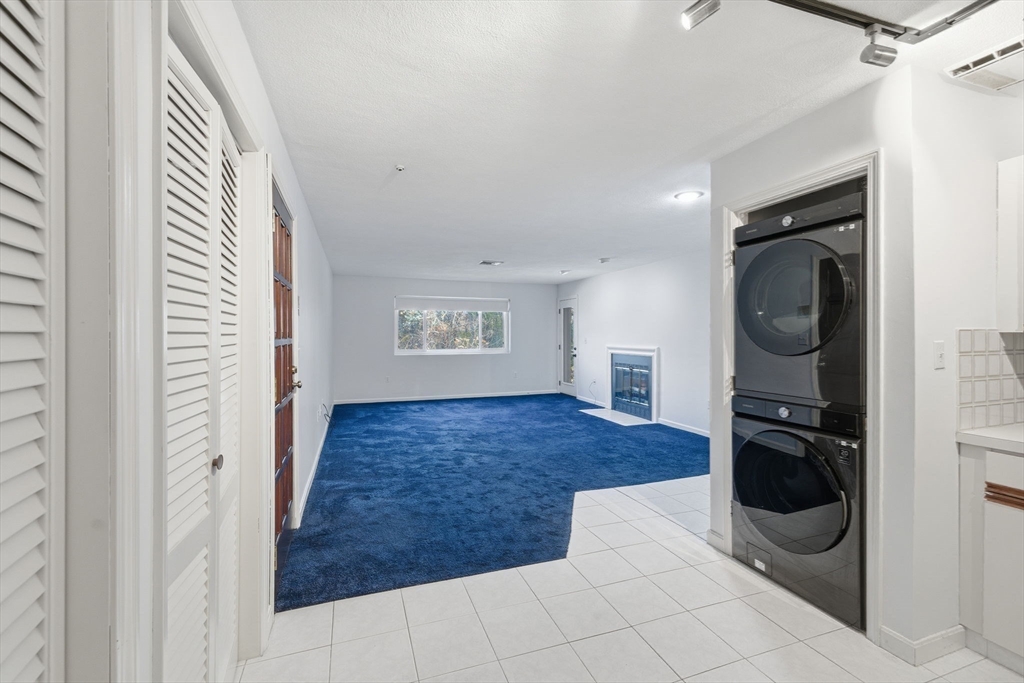 9 Thomas St. # C11