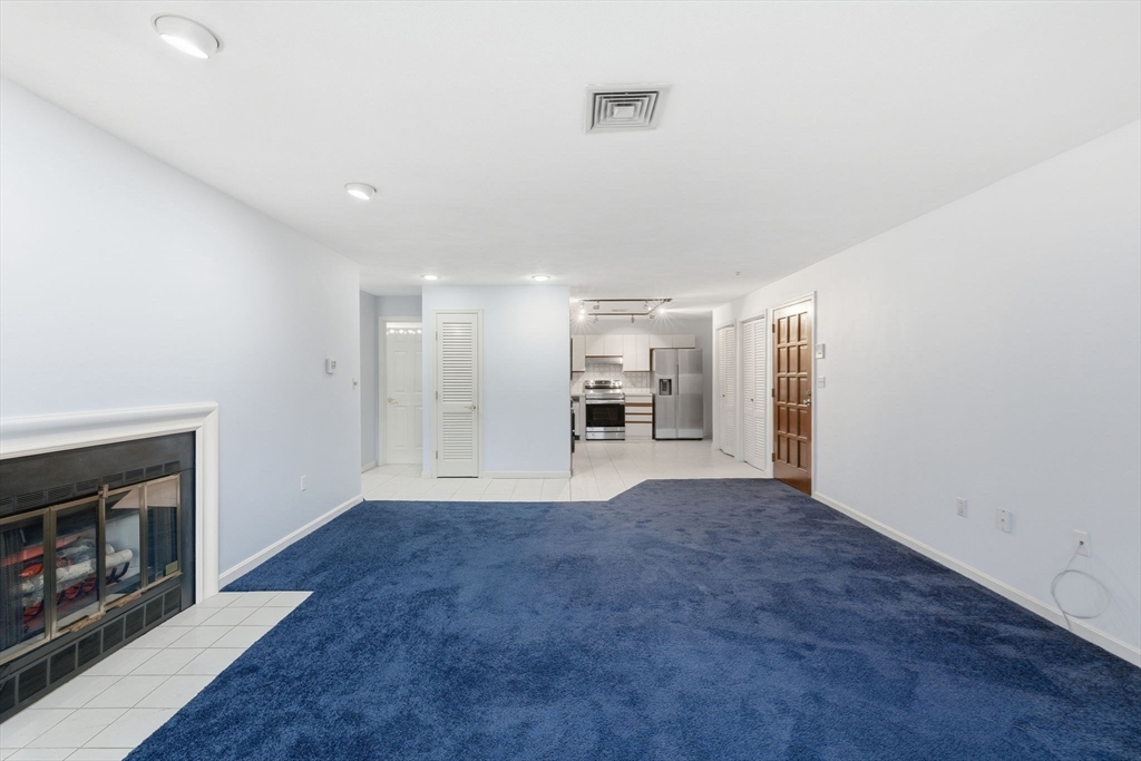 9 Thomas St. # C11
