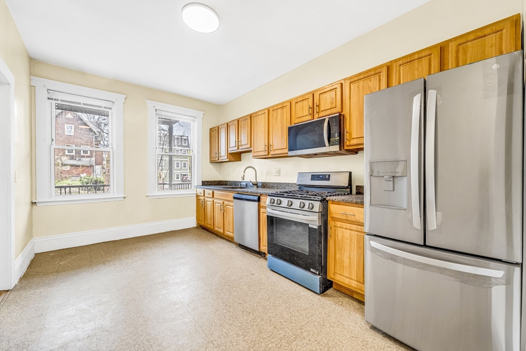 86 Winthrop St # 1