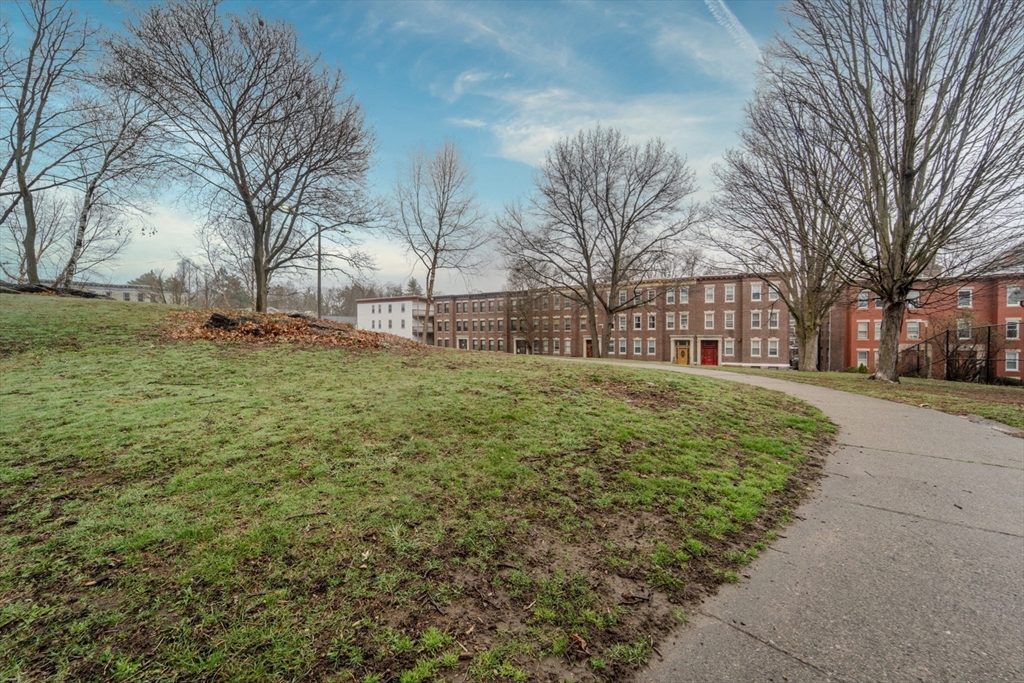86 Winthrop St # 1