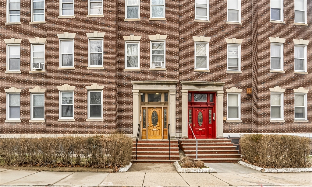86 Winthrop St # 1