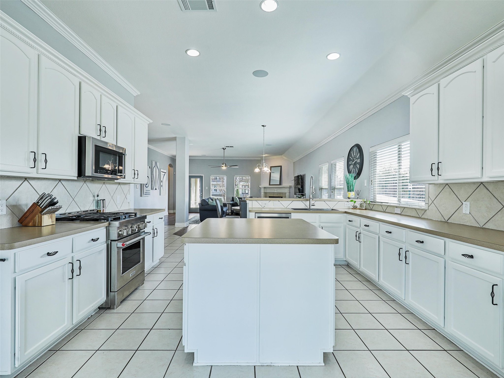 1700 Azalea Drive