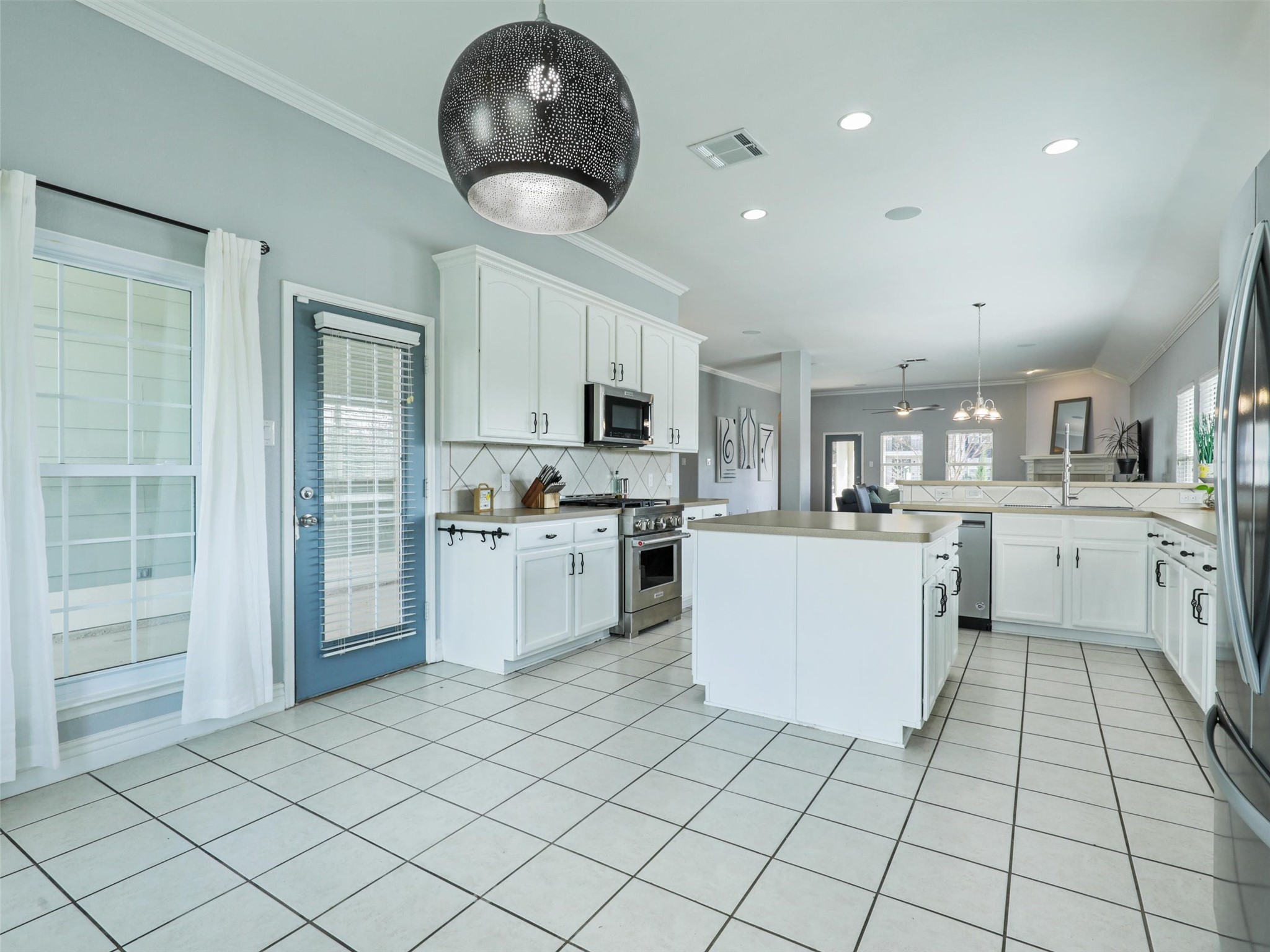 1700 Azalea Drive