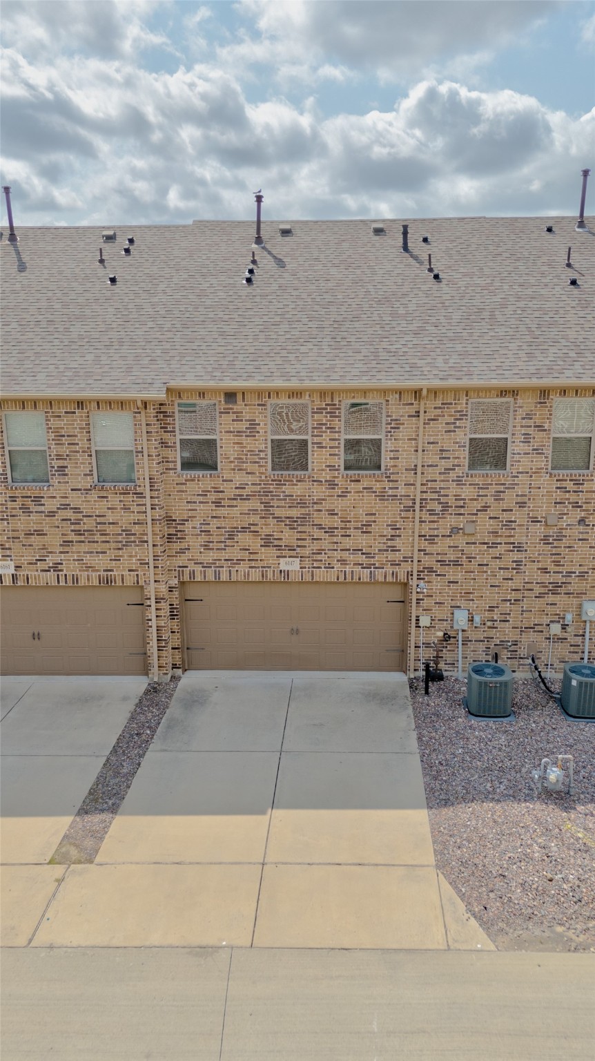 6147 Rainbow Valley Place