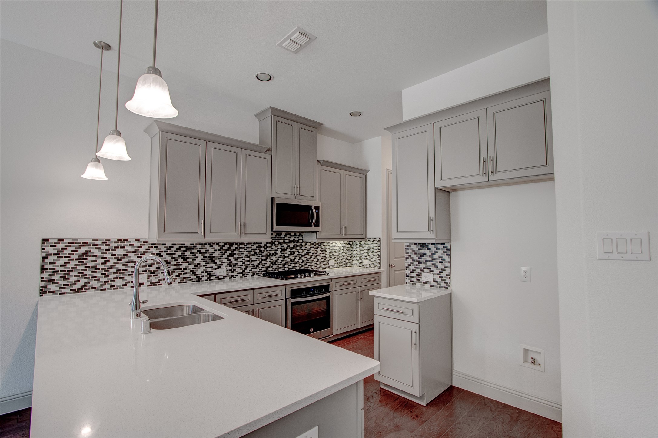 6147 Rainbow Valley Place