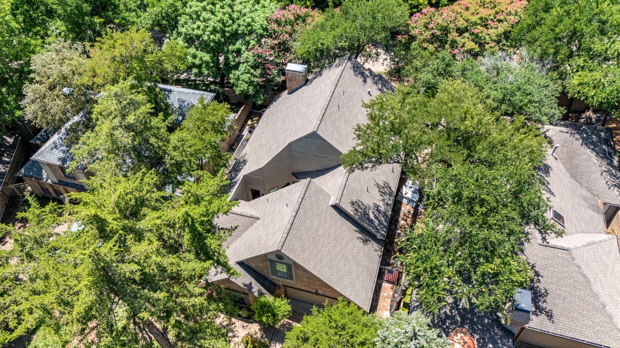 2407 Forest Court