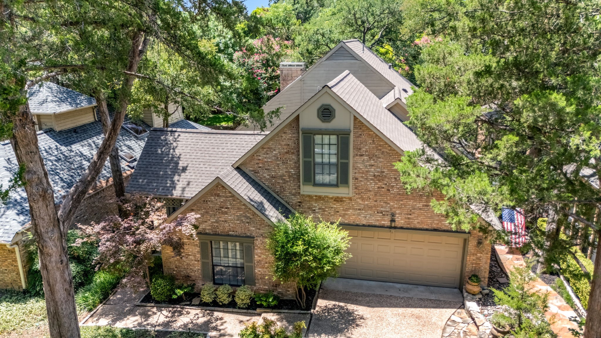 2407 Forest Court