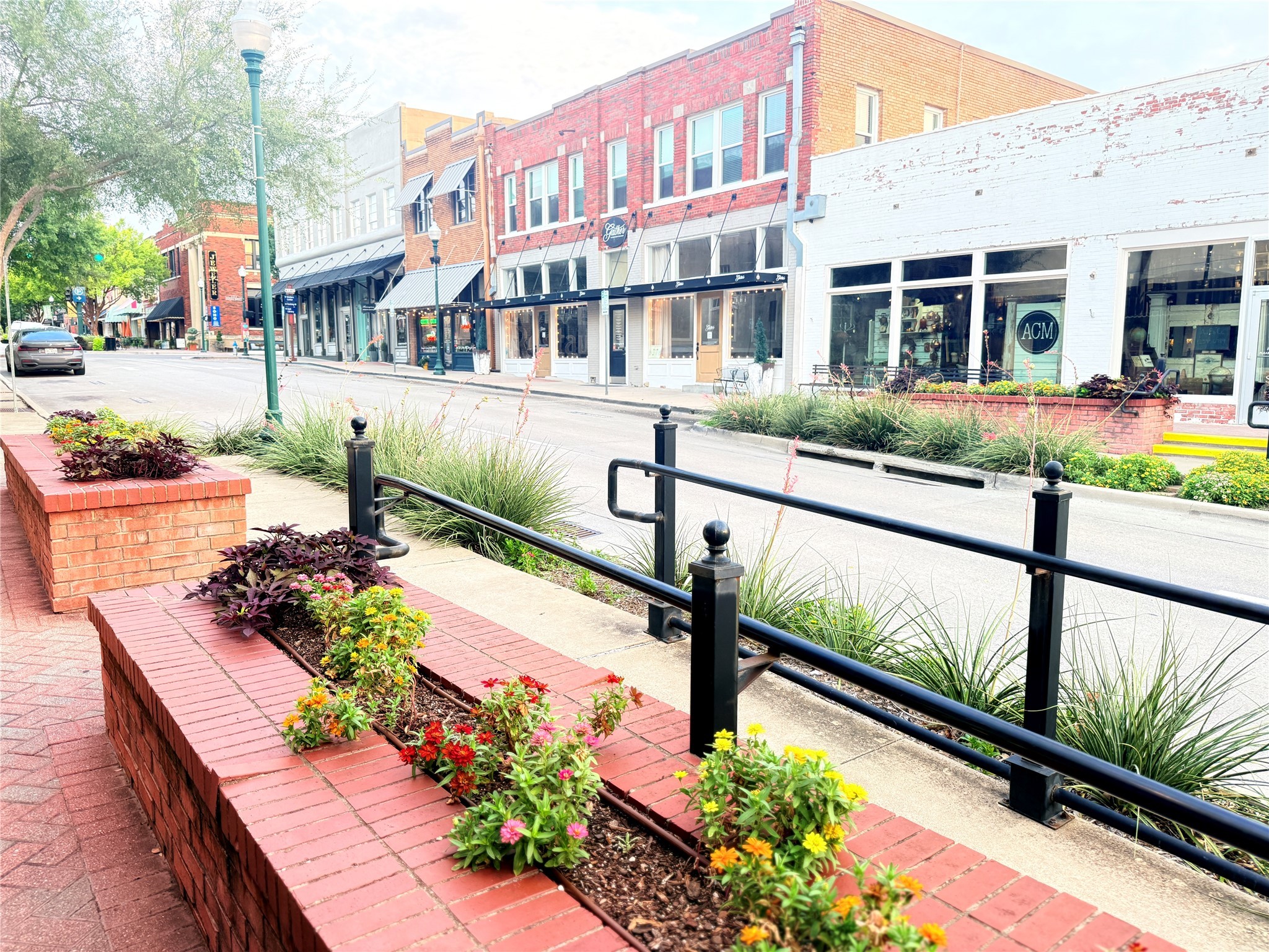 207 E Virginia Street 201-203