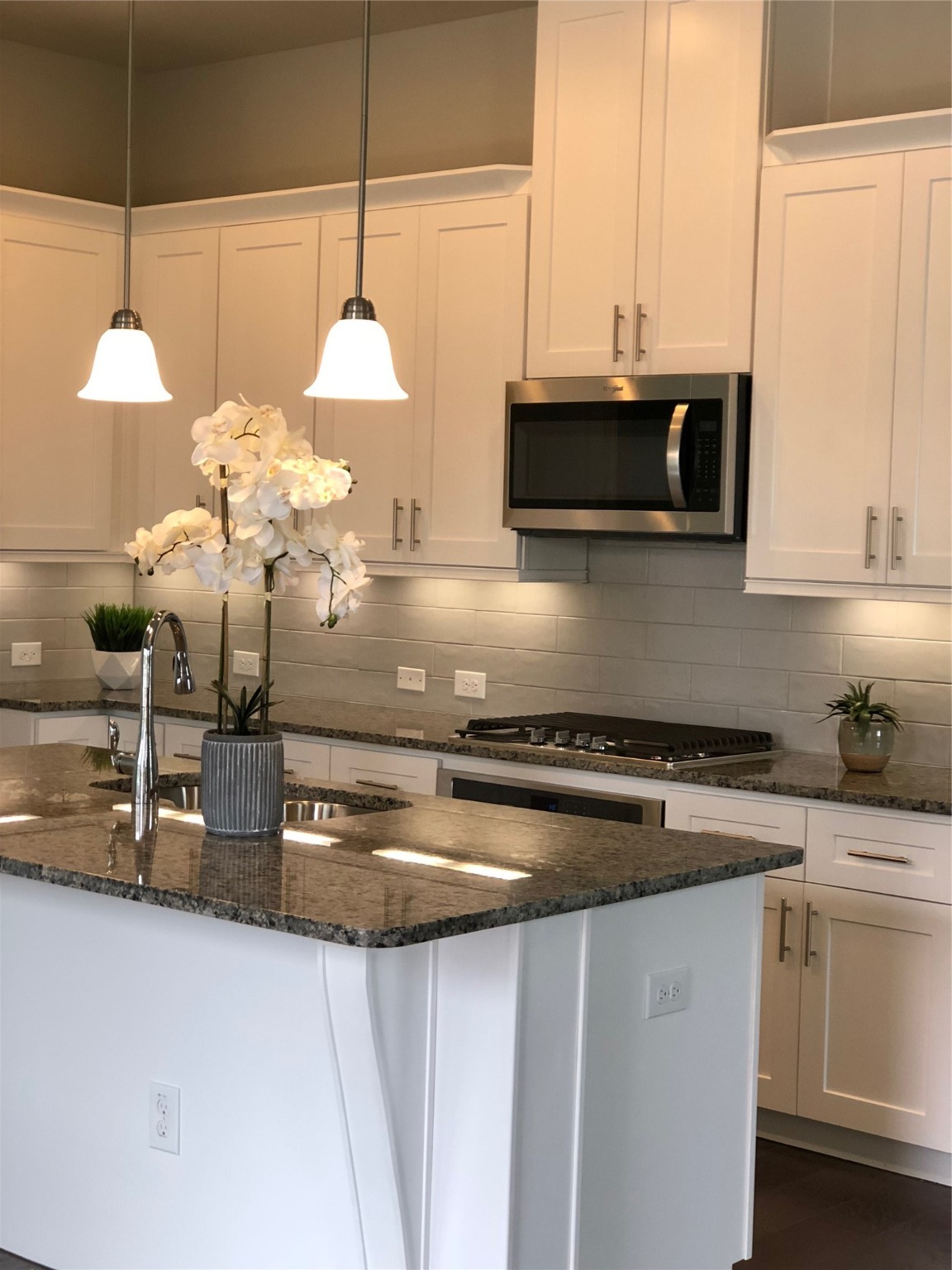 6110 Rainbow Valley Place