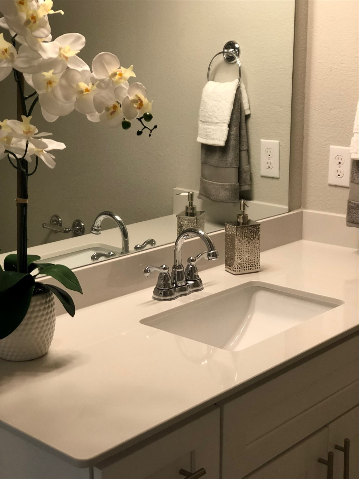 6110 Rainbow Valley Place