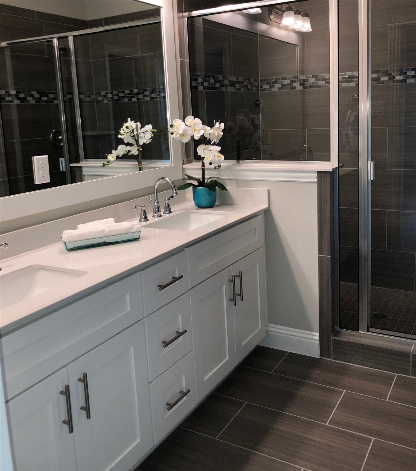 6110 Rainbow Valley Place