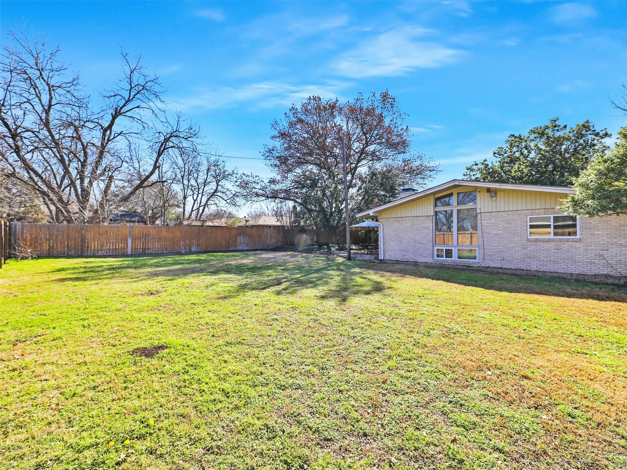 1102 N Graves Street