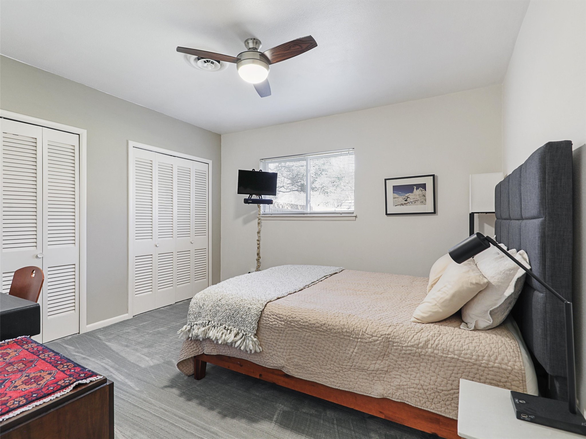 1102 N Graves Street