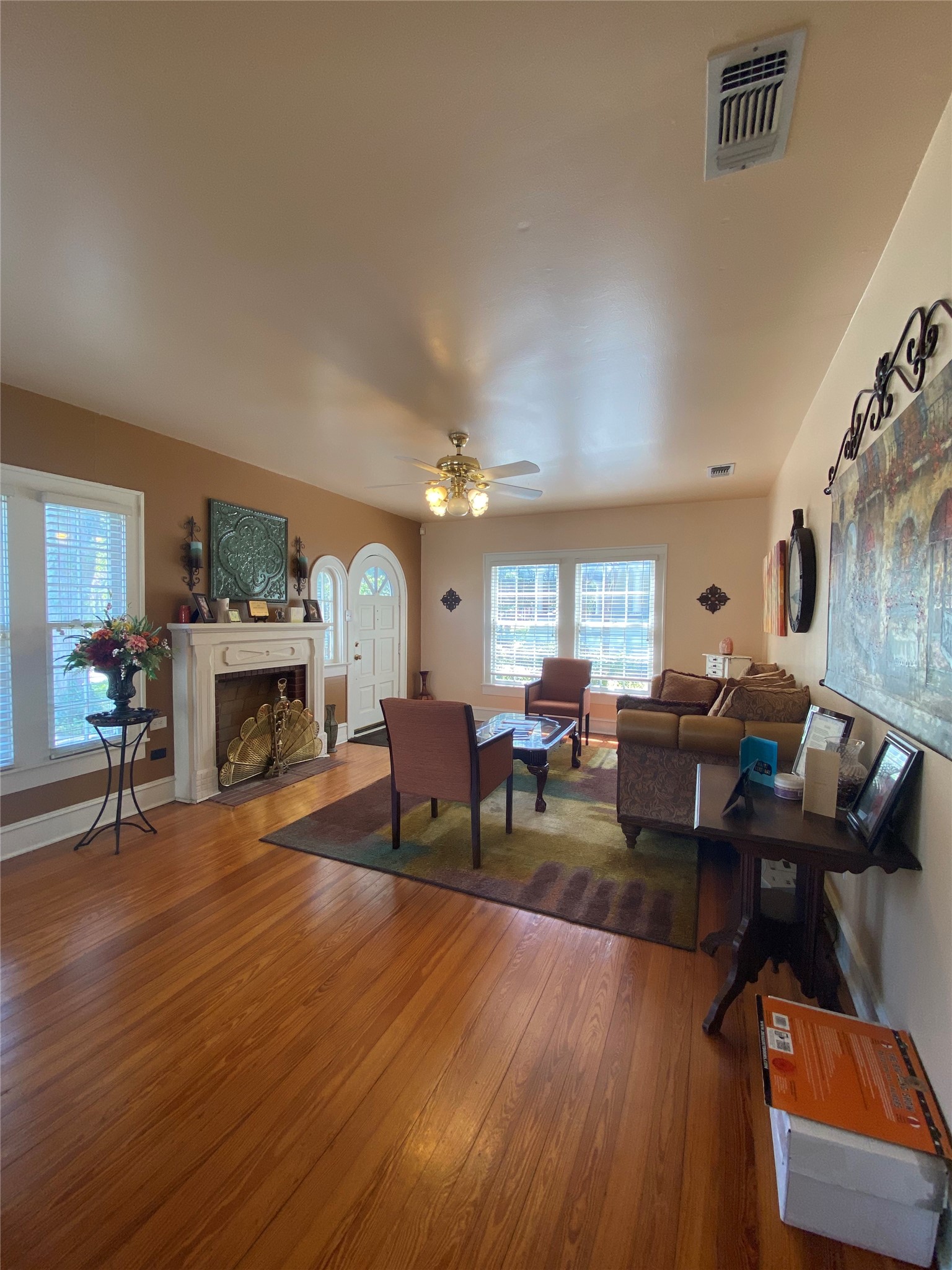 306 S Tennessee Street S