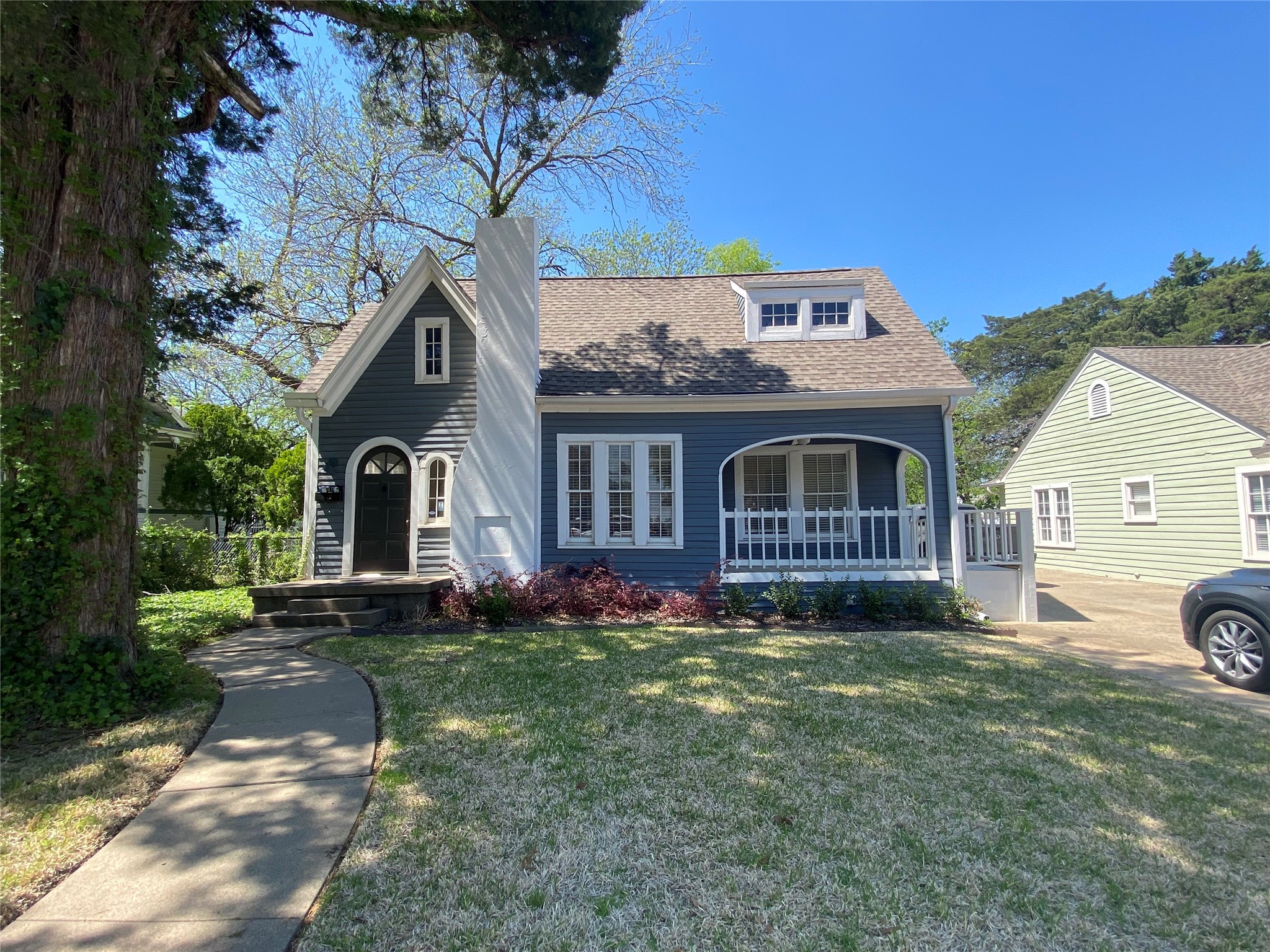 306 S Tennessee Street S