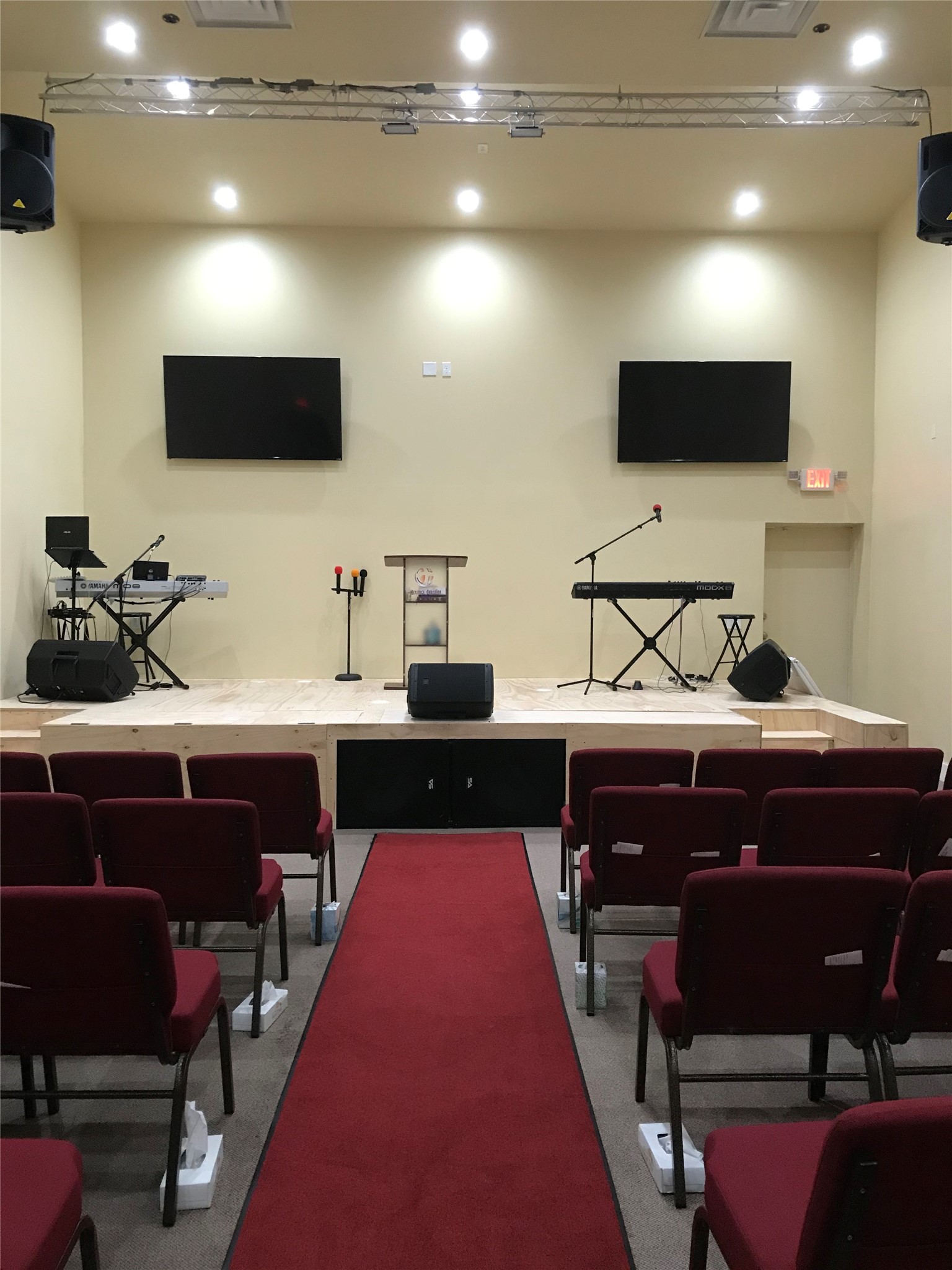 10055 Aeronca Lane