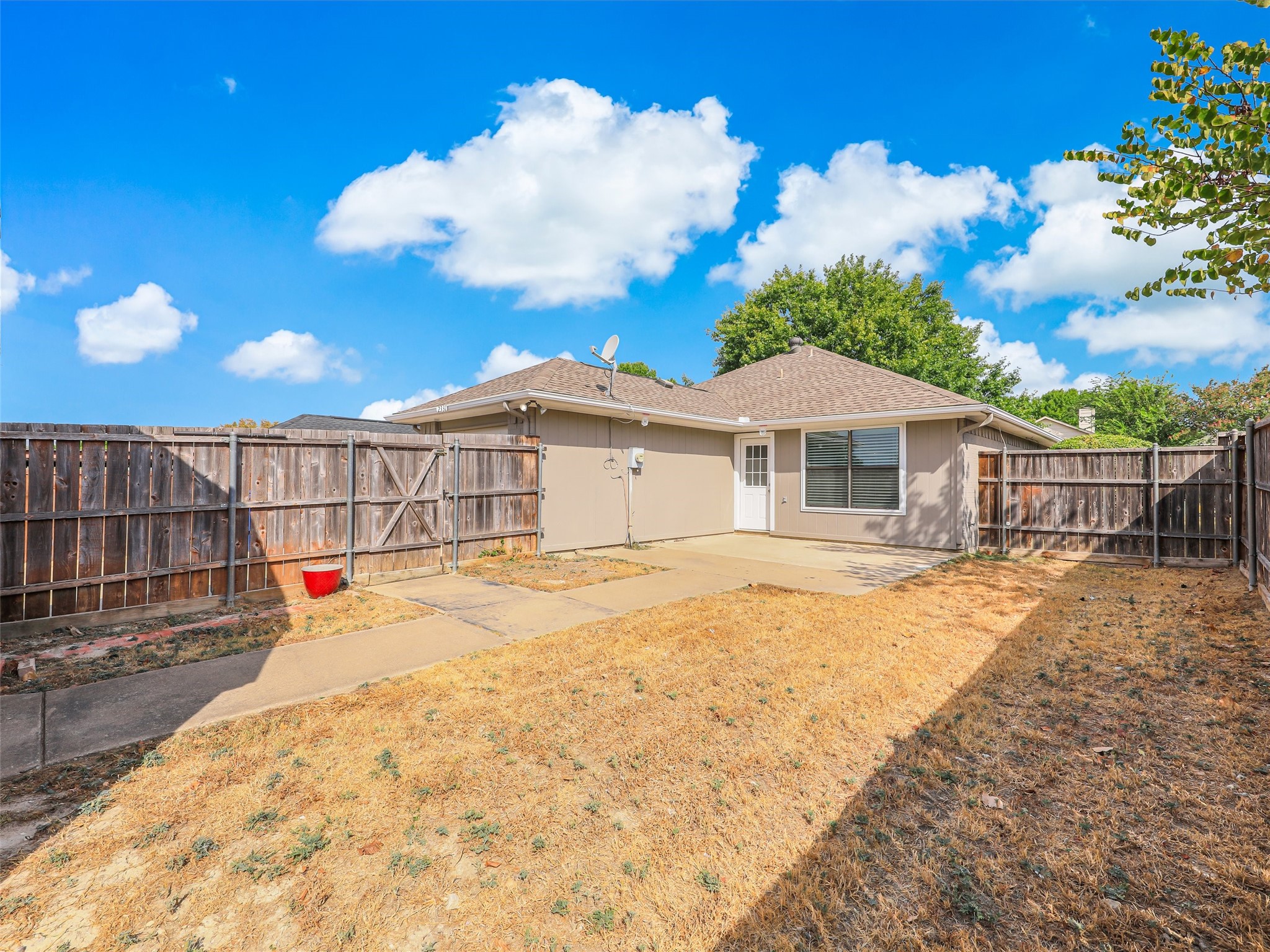 2331 Foothill Road