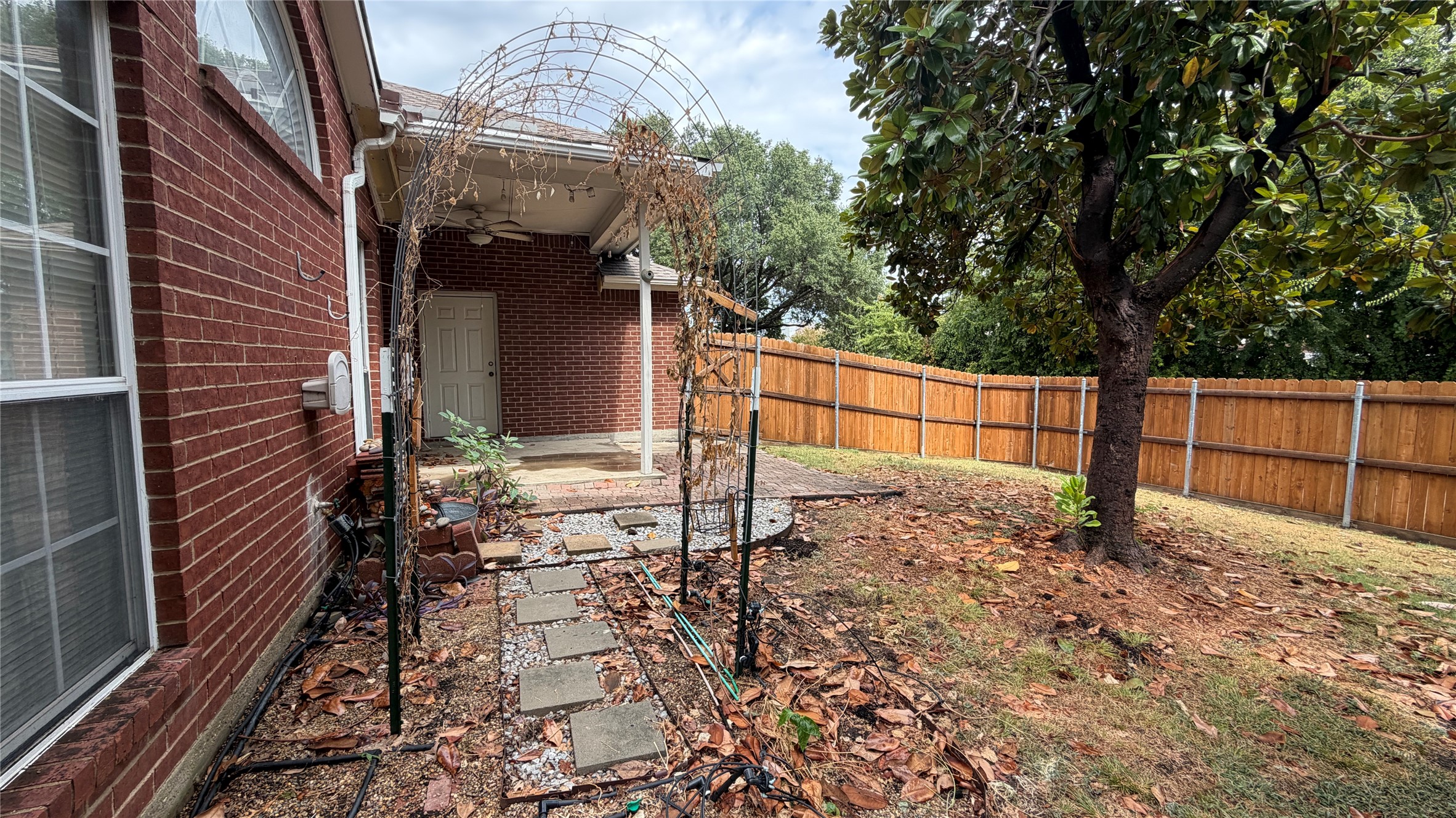 2718 High Pointe Boulevard