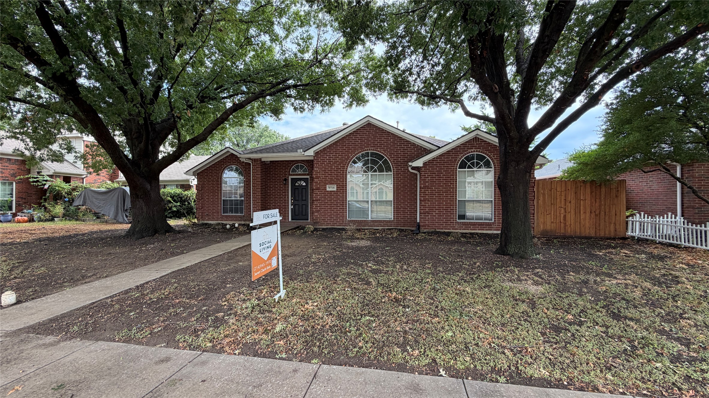 2718 High Pointe Boulevard