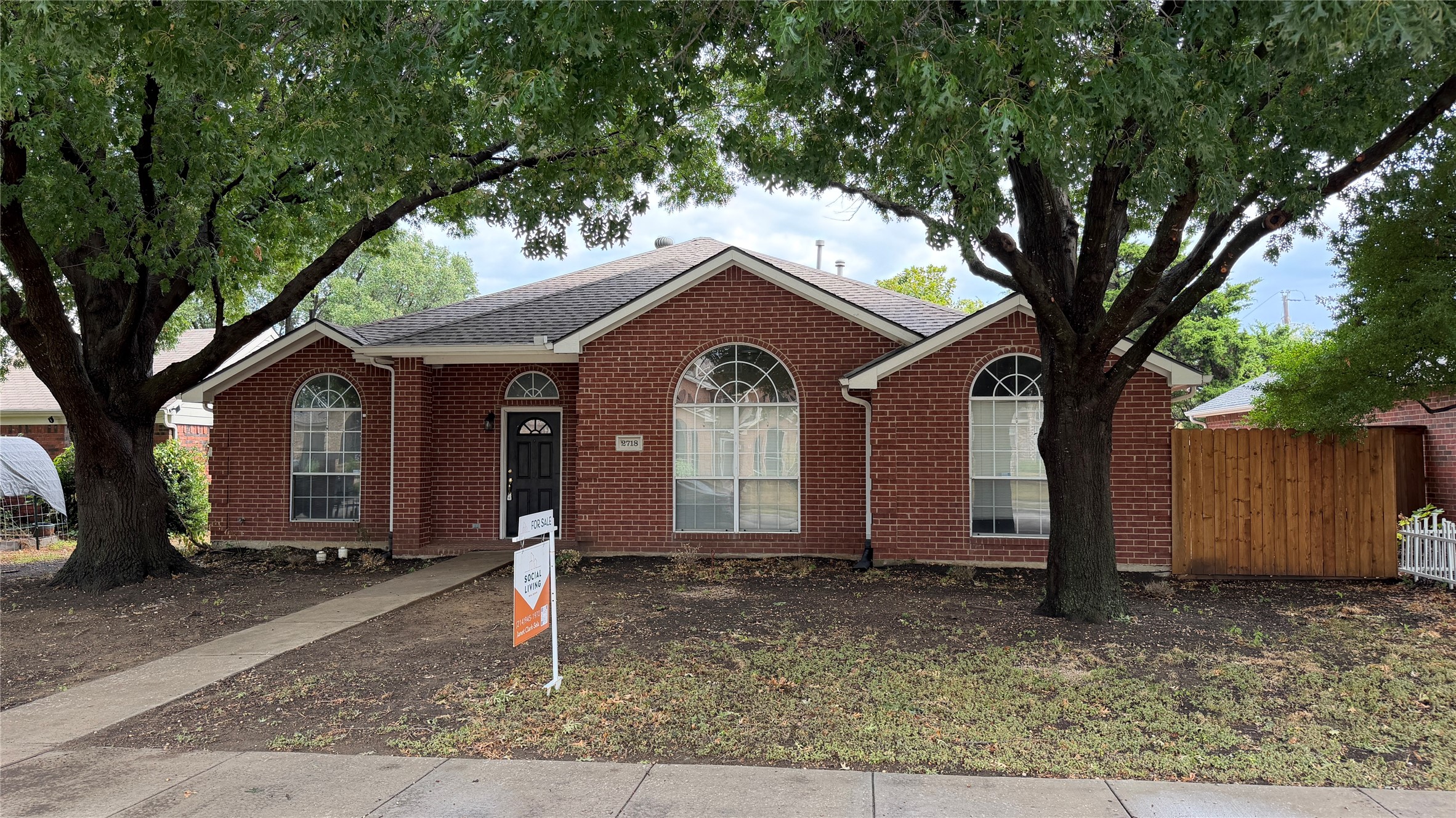 2718 High Pointe Boulevard