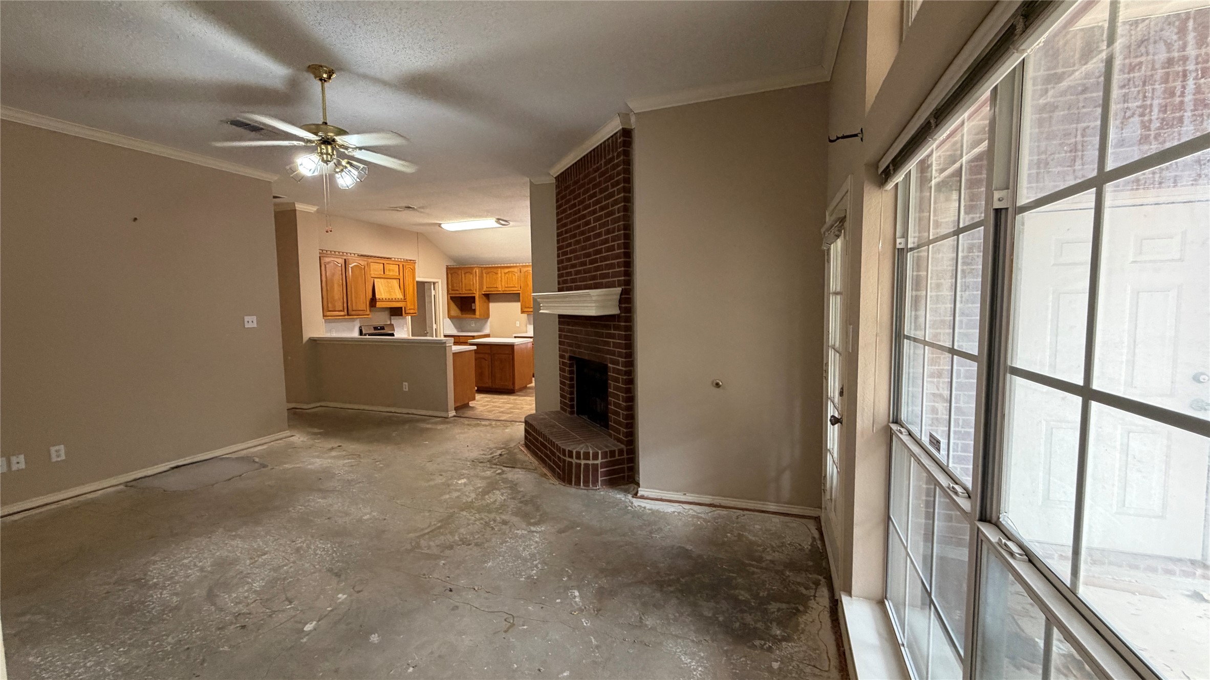 2718 High Pointe Boulevard