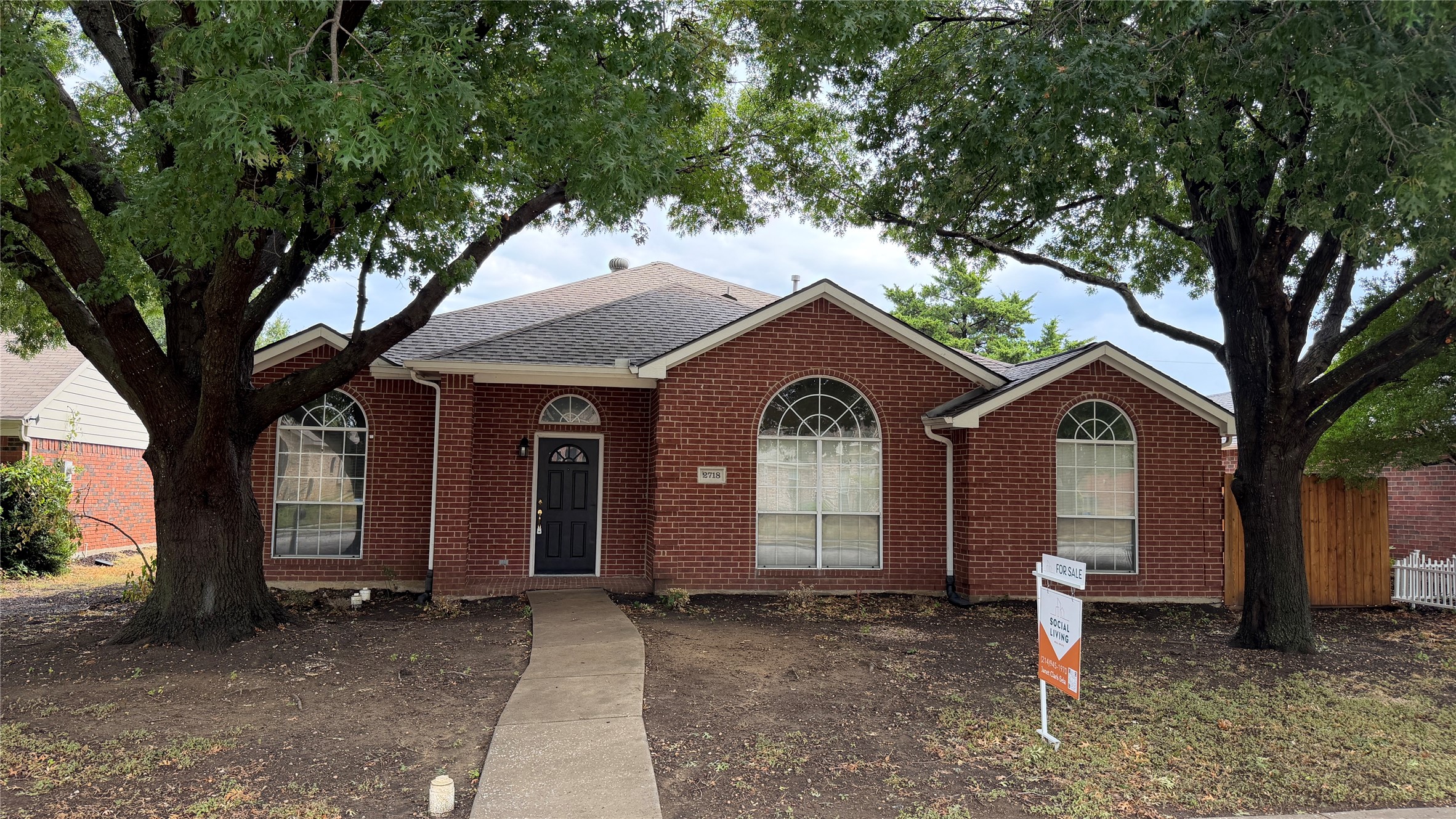 2718 High Pointe Boulevard