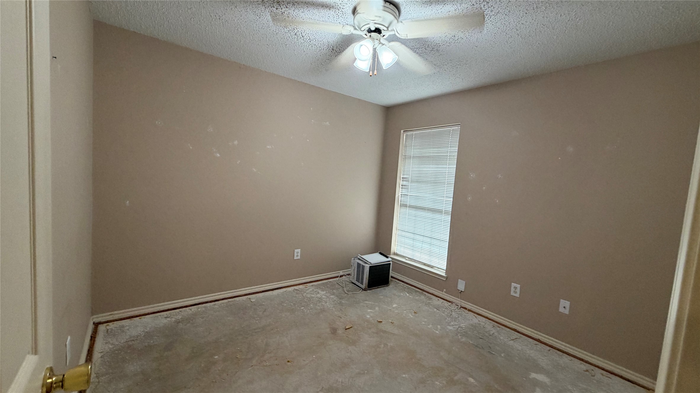 2718 High Pointe Boulevard