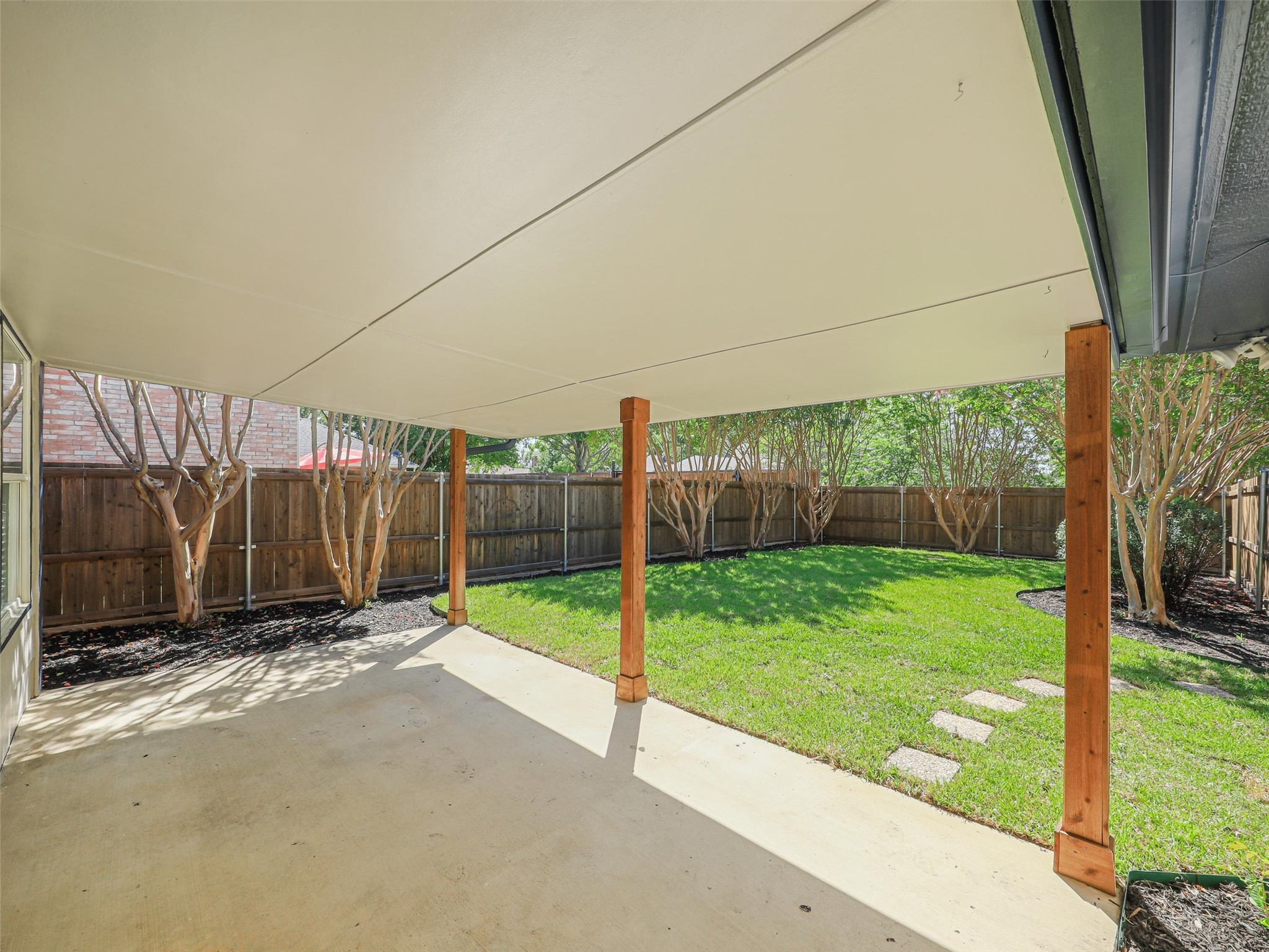 2327 N Ridge Road
