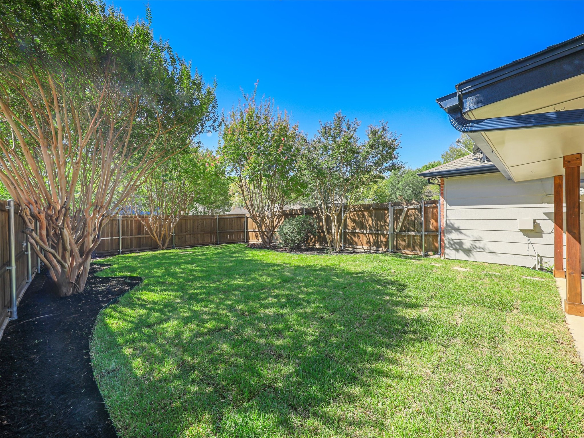 2327 N Ridge Road